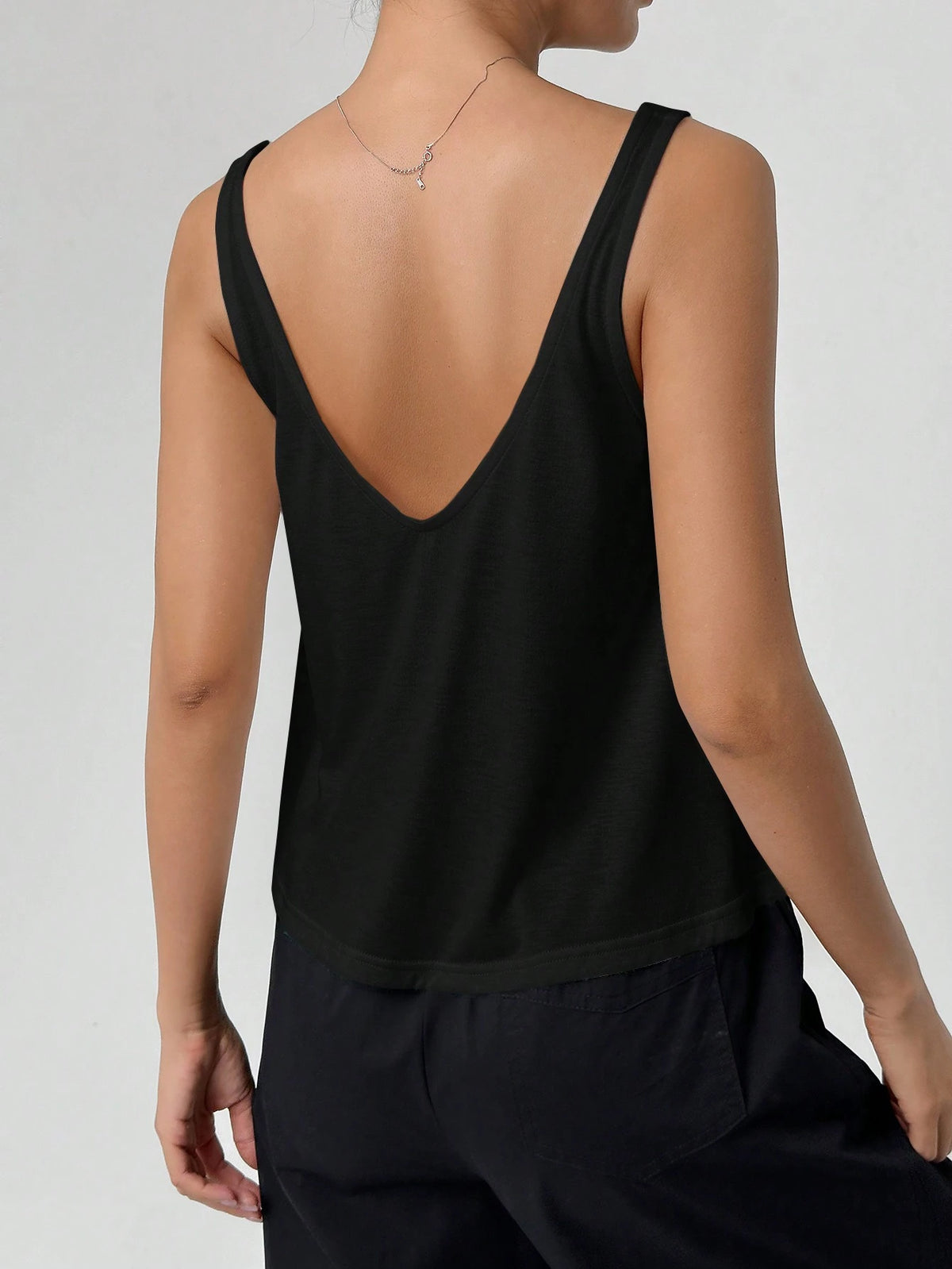 EZwear Loose Fit Solid Color V-Neck Tank Top