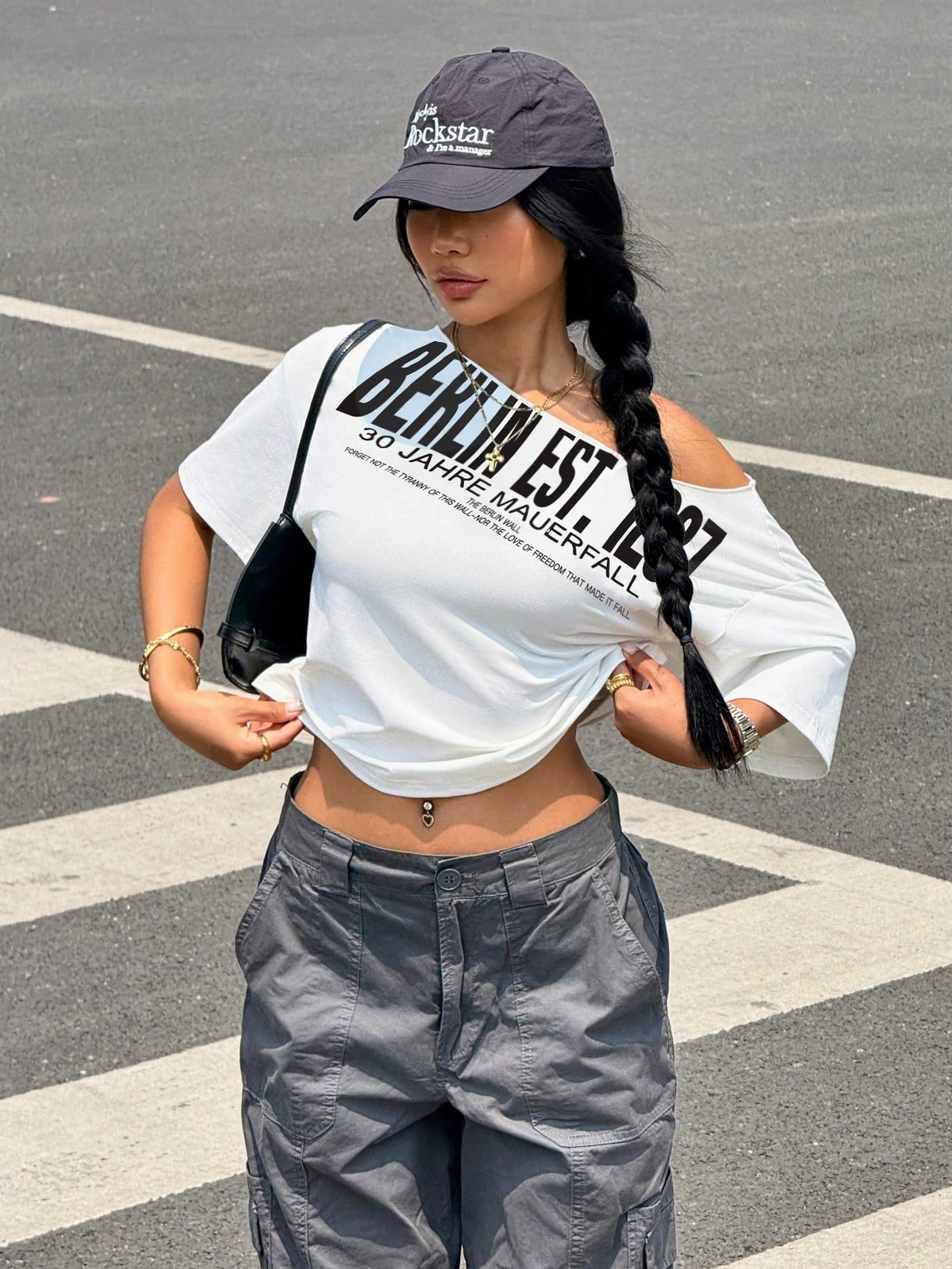 EZwear Women's Berlin Wall Graphic Loose Fit Crew Neck Short Sleeve T-Shirt