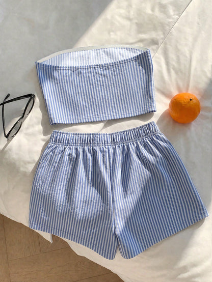 EZwear Women's Blue White Stripe Bandeau Top And Shorts 2-Piece Set,Summer Casual Vacation Holiday Beach Outfit,Minimalist Retro Elegant Commuter Outfit
