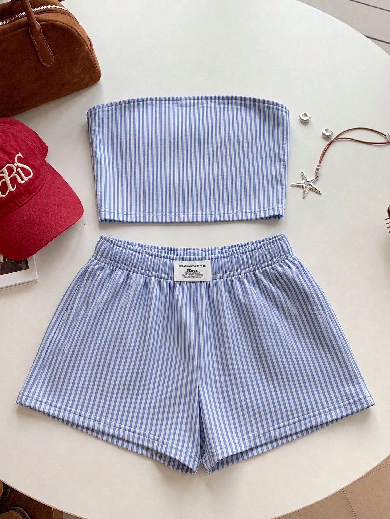 EZwear Women's Blue White Stripe Bandeau Top And Shorts 2-Piece Set,Summer Casual Vacation Holiday Beach Outfit,Minimalist Retro Elegant Commuter Outfit