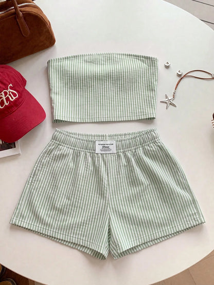EZwear Women's Blue White Stripe Bandeau Top And Shorts 2-Piece Set,Summer Casual Vacation Holiday Beach Outfit,Minimalist Retro Elegant Commuter Outfit