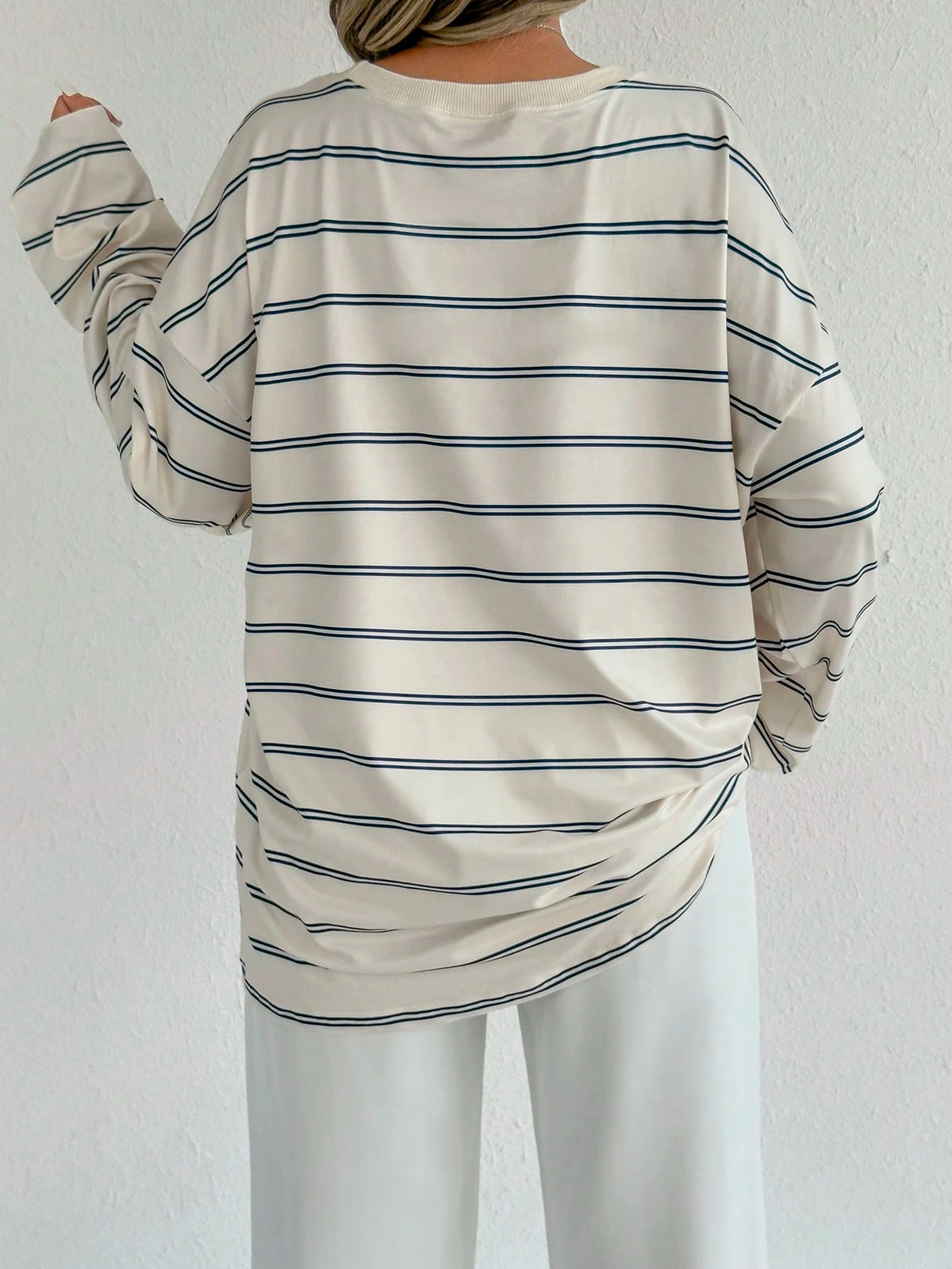 EZwear Women's Crew Neck Long Sleeve Striped Simple Casual Top For Daily Wear