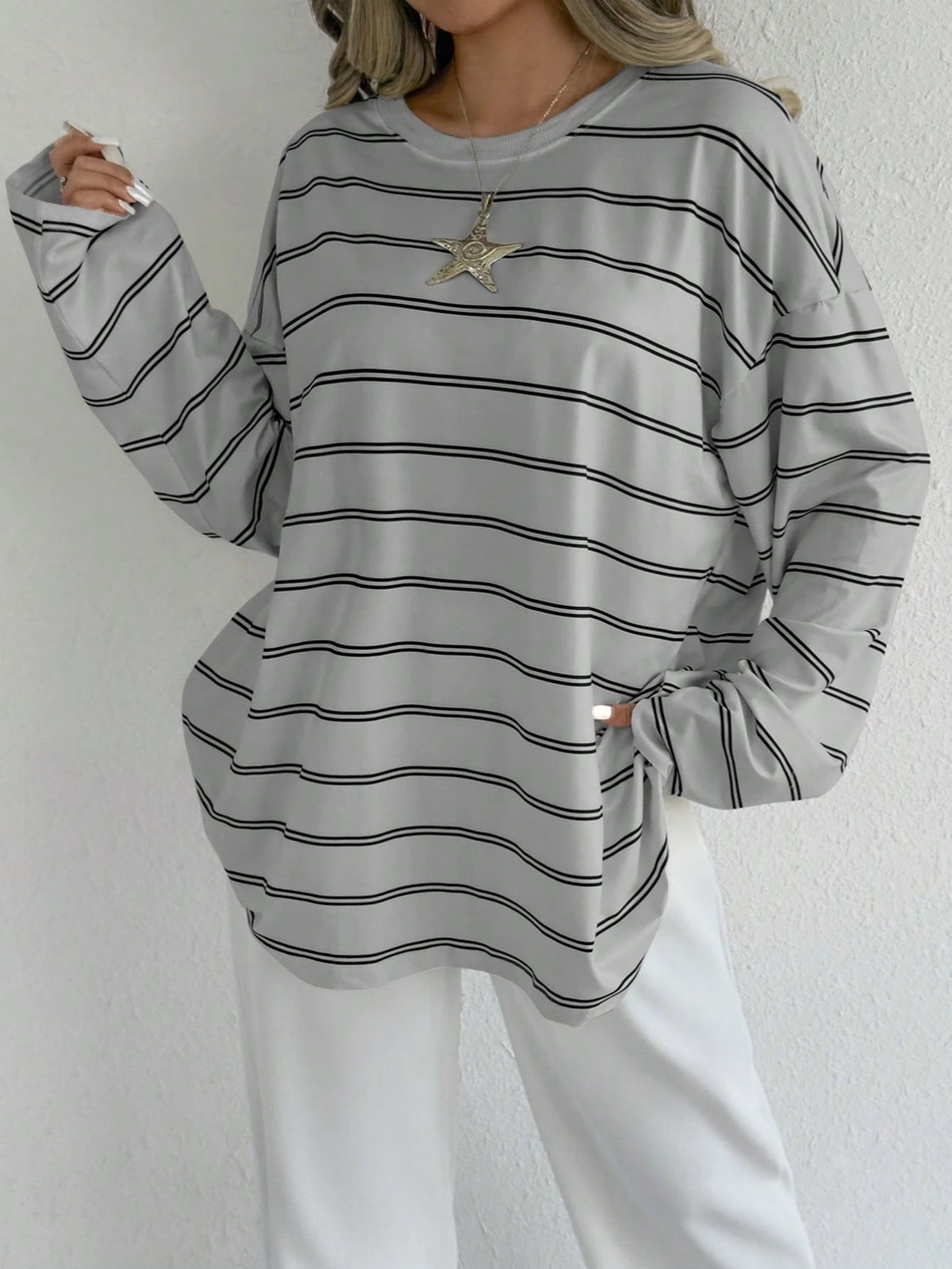 EZwear Women's Crew Neck Long Sleeve Striped Simple Casual Top For Daily Wear