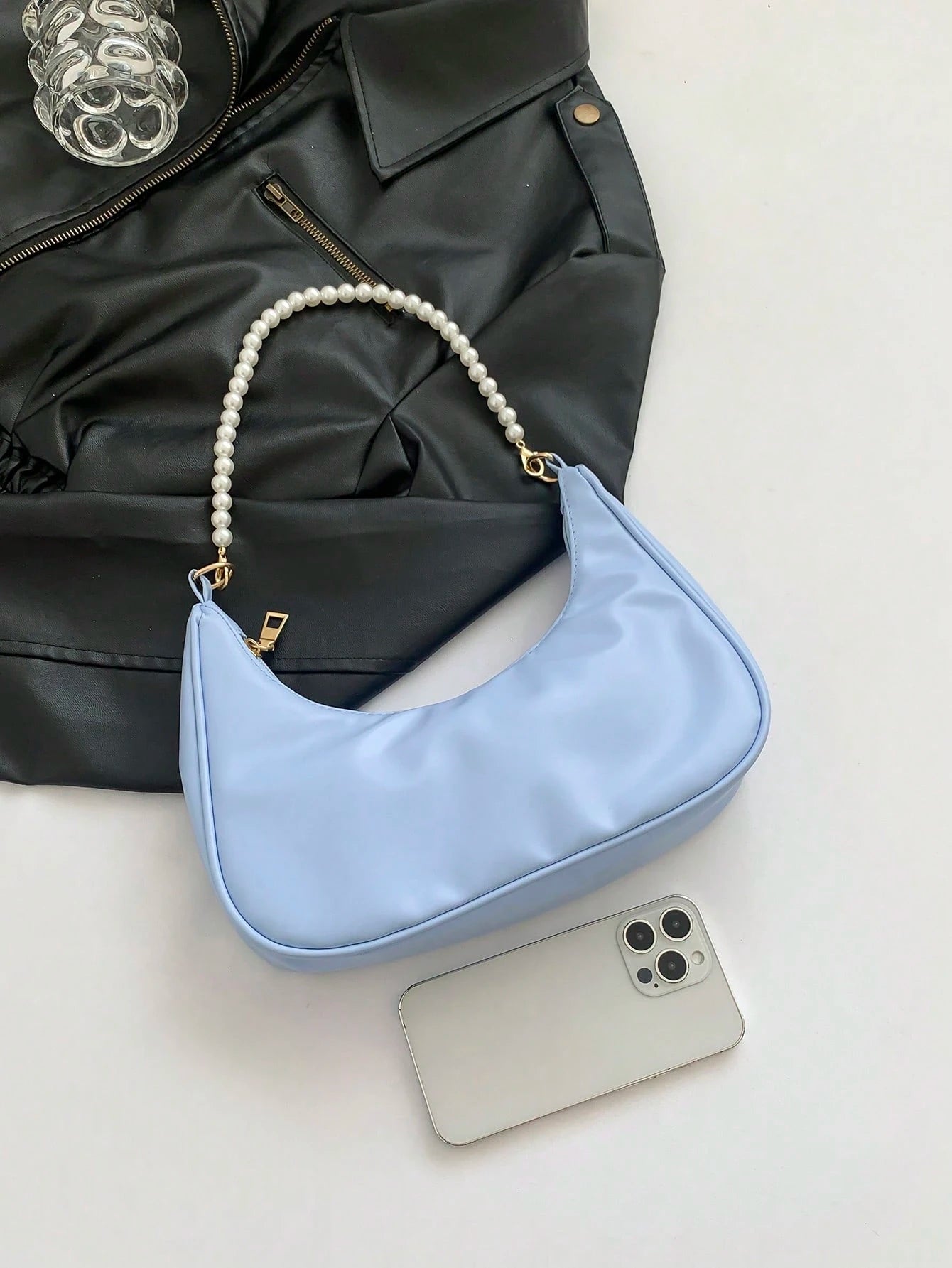 Fashionable Faux Pearl Chain Crescent Shoulder Bag, Stylish Shoulder Baguette Bag, Handheld Small Bag, Outdoor Casual Bag, Versatile Commuter Bag, Elegant Faux Pearl Bag, Pearl Bag