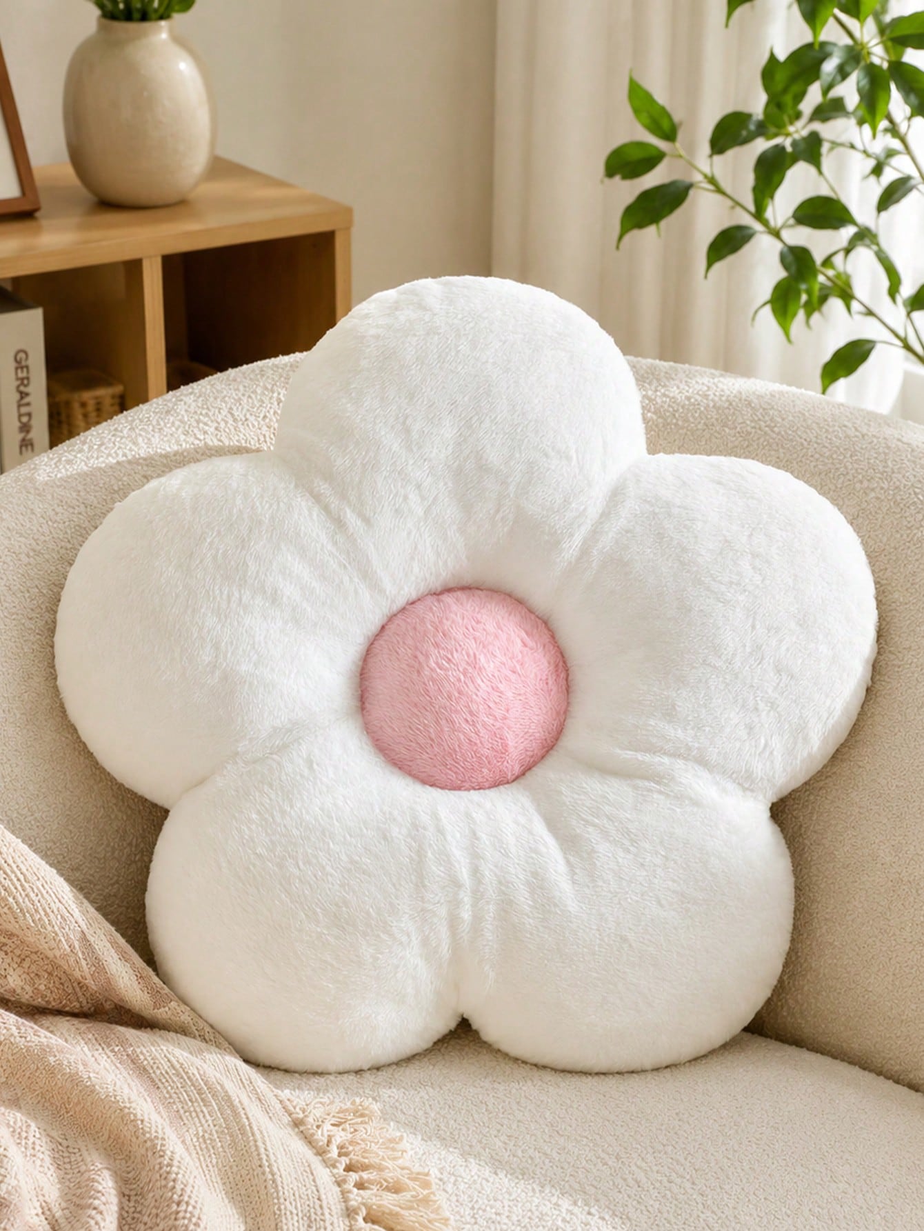 Flower Throw Pillow, Soft Decorative Sofa Chair Bed Cushion, Adult Bedroom Living Room Flower Floor Mat Pillow