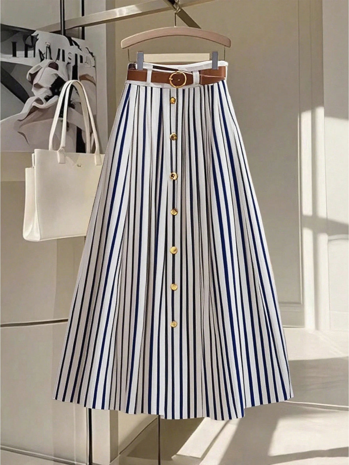 Franclia Casual Fashionable Versatile Elastic Waist With Brown Leather Belt Pleated Maxi Skirt