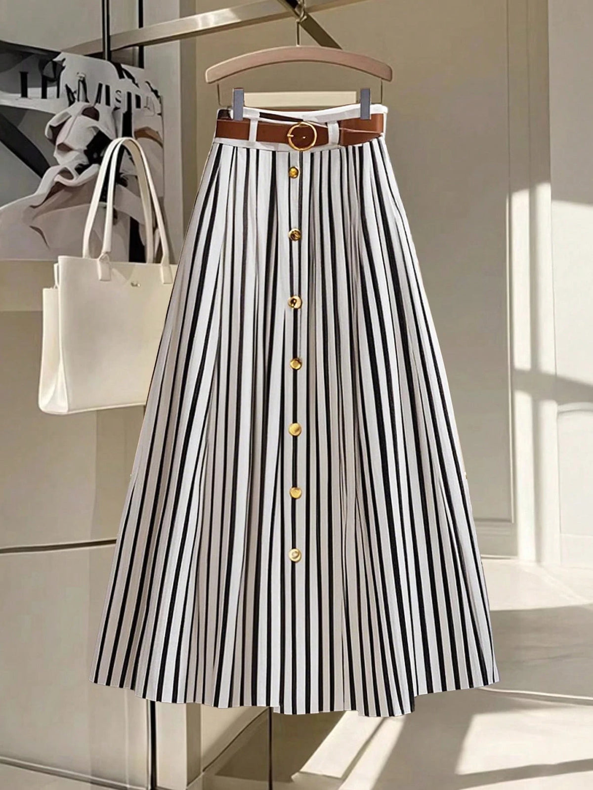 Franclia Casual Fashionable Versatile Elastic Waist With Brown Leather Belt Pleated Maxi Skirt