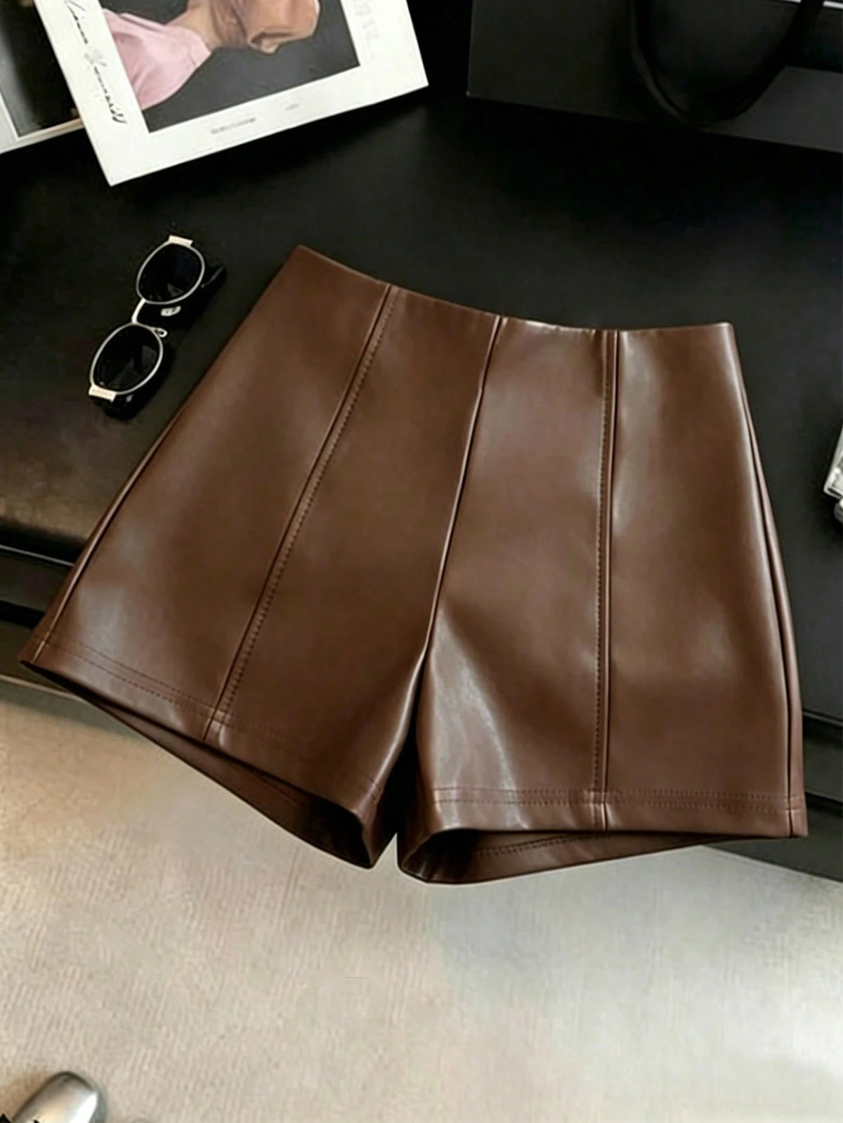 Franclia Women's PU Leather Waist-Cinching Shorts,Shades Of Brown,Summer,Seksi Chic,Date Night,Elegant Y2K Style,Versatile Commuting Business Attire