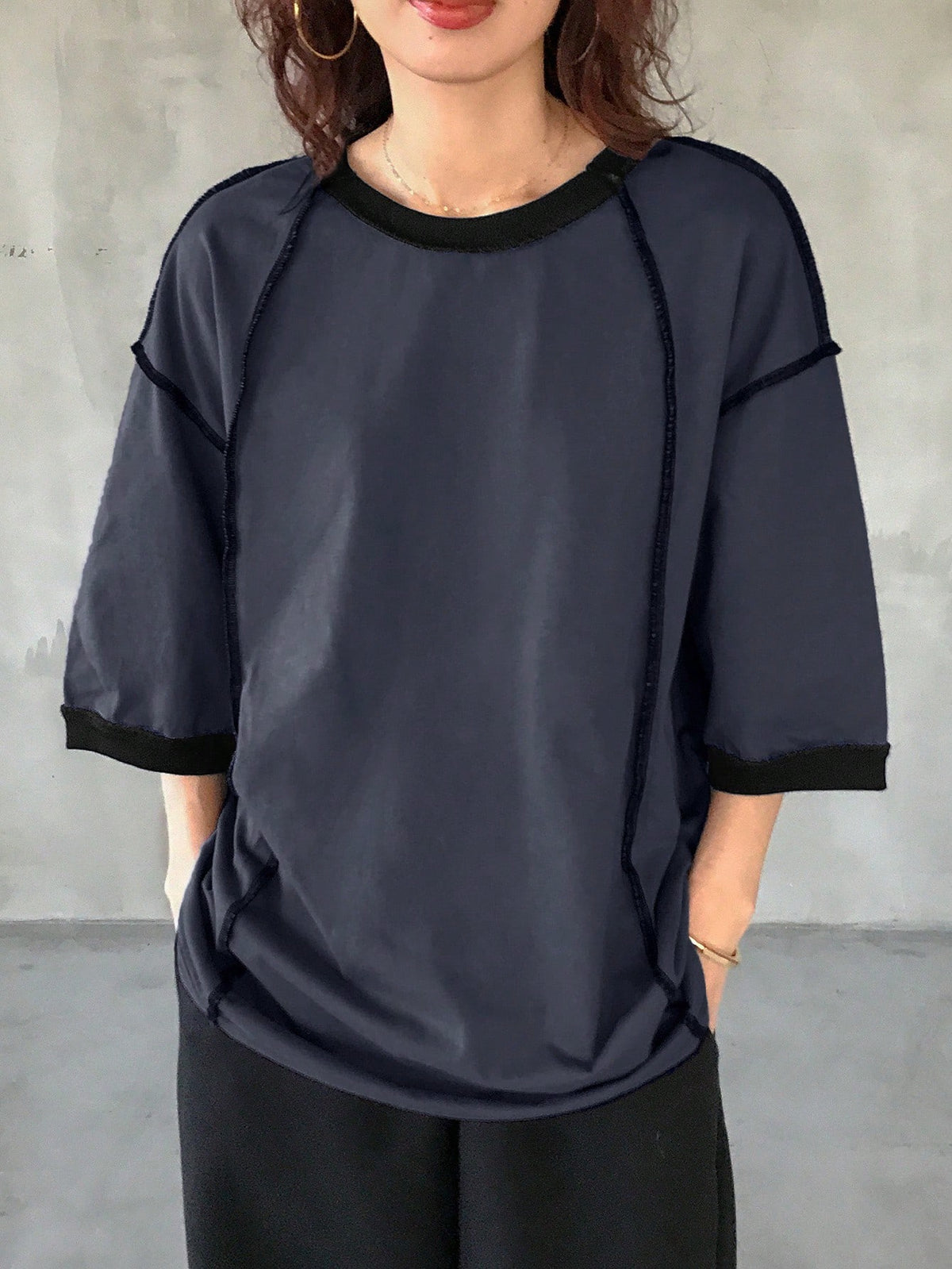 FRIFUL Women's Casual Loose Fit Round Neck Contrast Color Drop Shoulder T-Shirt, Versatile Oversized T-Shirt