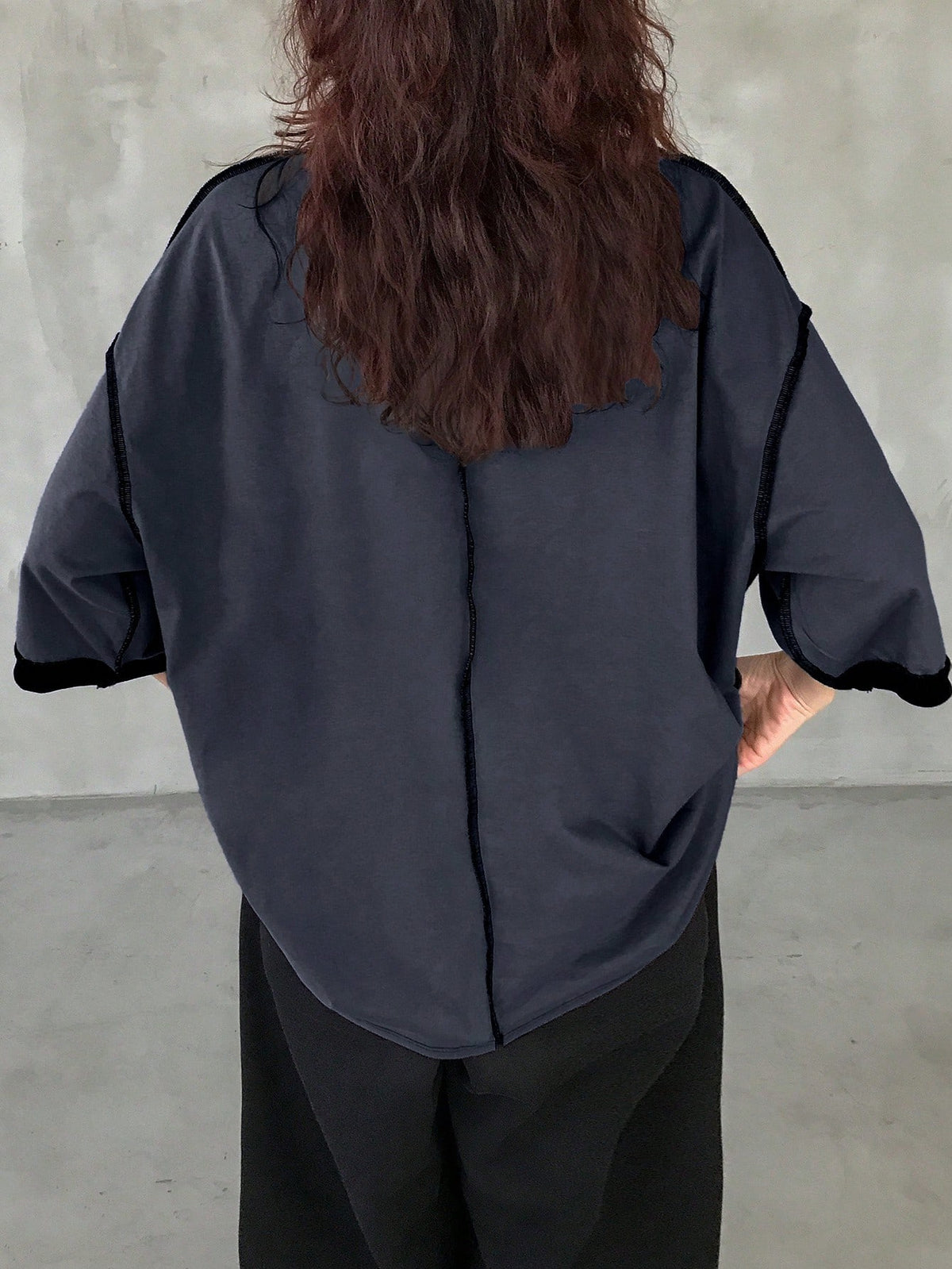 FRIFUL Women's Casual Loose Fit Round Neck Contrast Color Drop Shoulder T-Shirt, Versatile Oversized T-Shirt