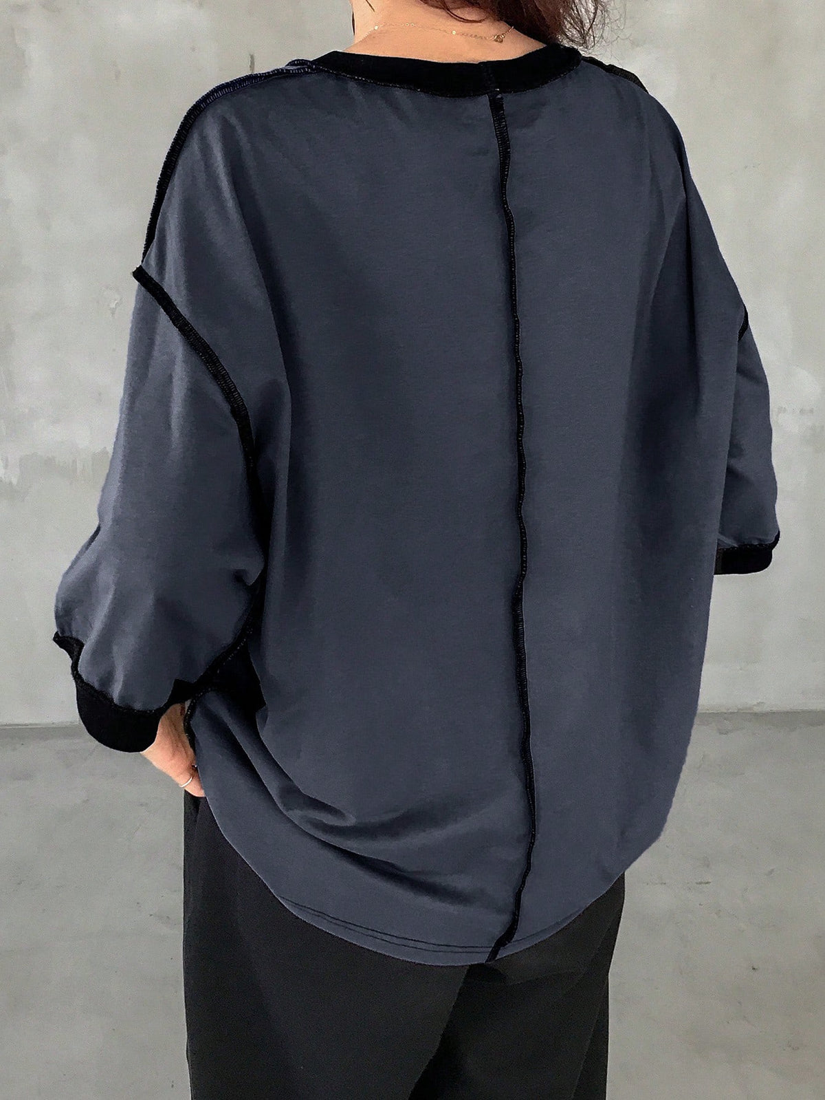 FRIFUL Women's Casual Loose Fit Round Neck Contrast Color Drop Shoulder T-Shirt, Versatile Oversized T-Shirt