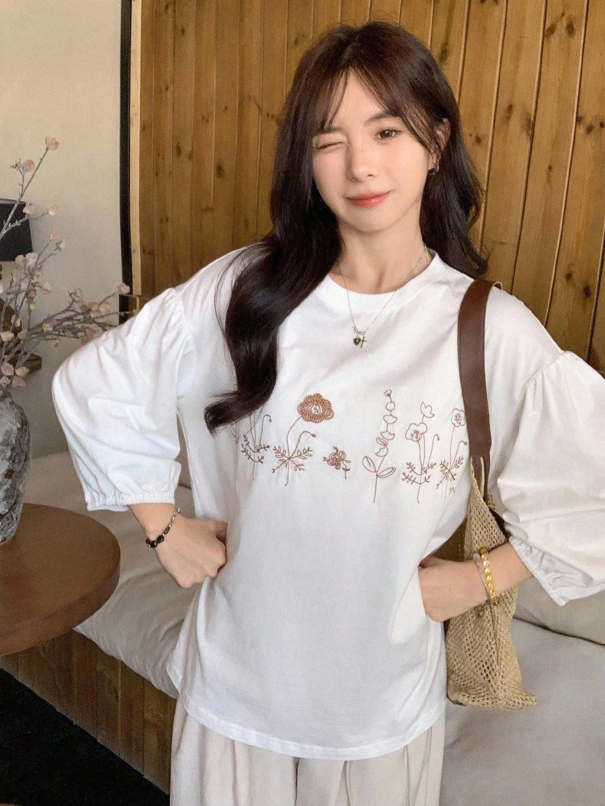 FRIFUL Women's White Loose T-Shirt With Floral Embroidery Pattern, 3/4 Sleeve, Bohemian Style, Spring