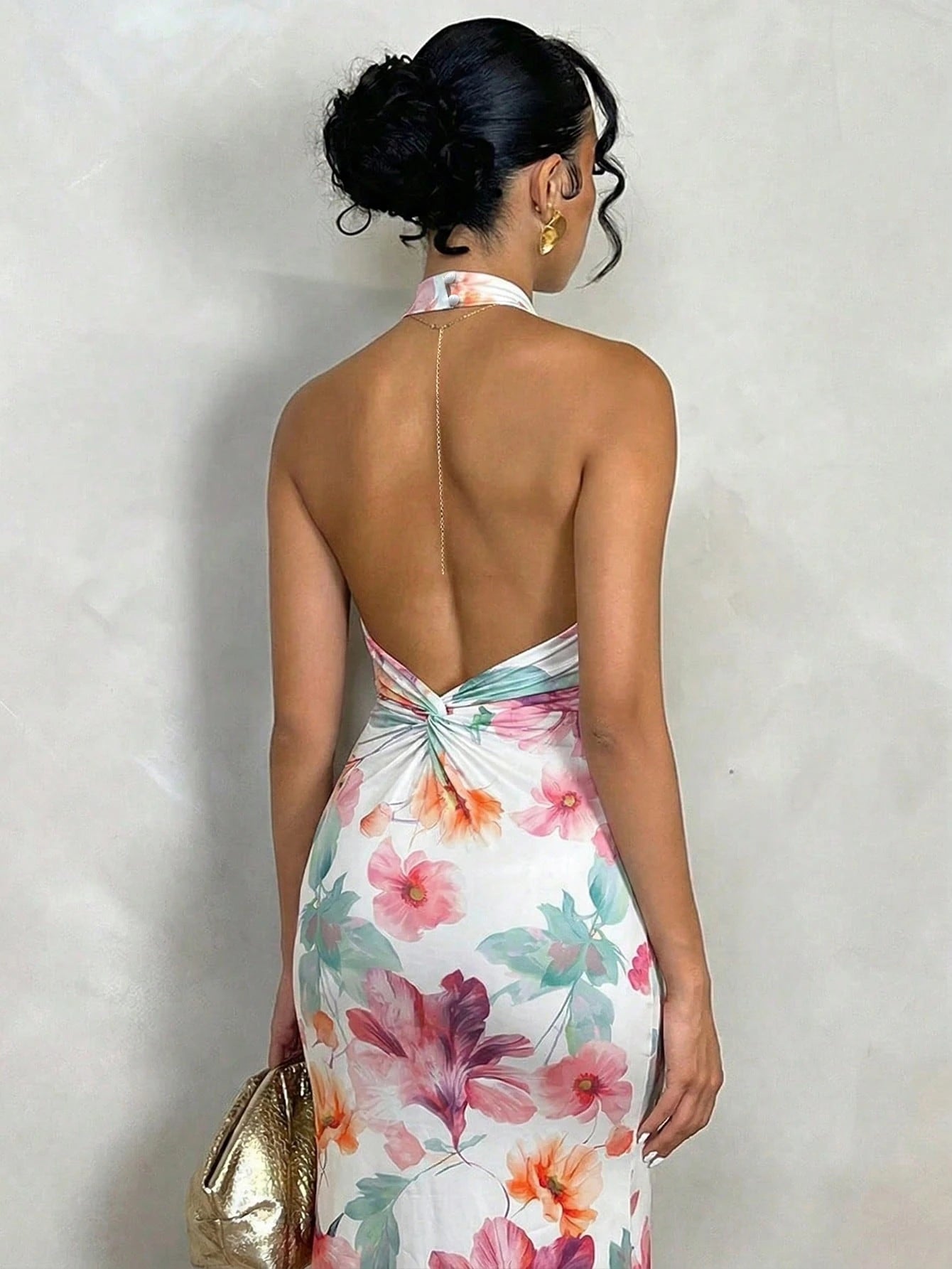 Glamine Women's White Floral Halterneck Back-Twist Backless Slim Fit Bodycon Maxi Dress,Elegant Seductive Summer Holiday Vacation Nightclub Tropical Outfits