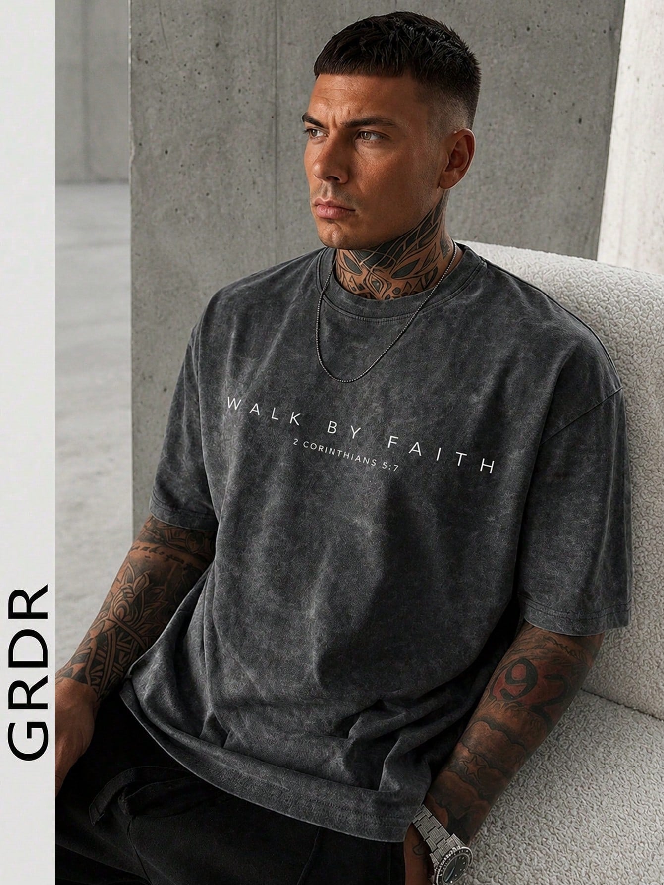 GRDR Men's Letter Print Washed Round Neck Short Sleeve T-Shirt, Comfortable & Breathable For Summer Wear