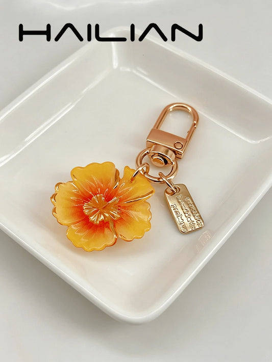 HAILIAN Gradient Floral Resin Pendant, Gold-Edged Alloy Keychain, Ins-Style Aesthetic Charm, Minimalist Fashion Handbag Accessory