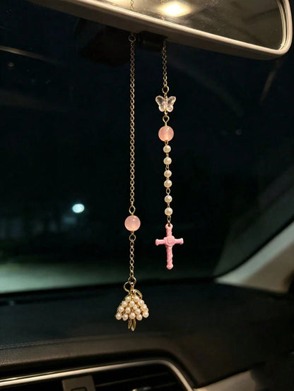 Handmade Gold Chain Car Rearview Mirror Hanging Ornament, Pink Cross Butterfly Faux Pearl Beaded Design, Lightweight Non-Obstructive Interior Car Decor Pendant, Fashionable Car Accessory