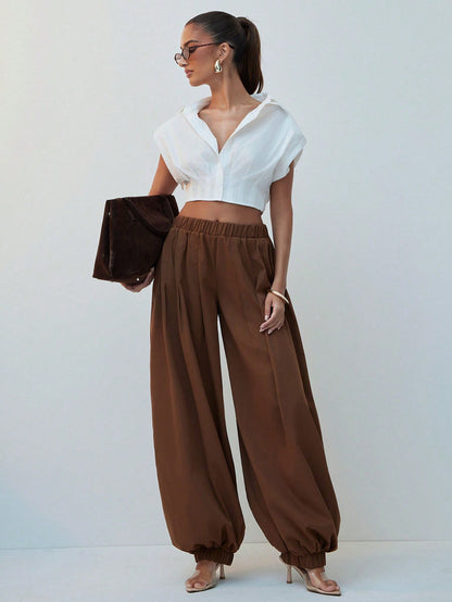 Hauture Women's White Summer Elegant Brunch Sleeveless Blouse,Cropped Shoulder Pad Detail Pleat Shirt,Old Money Style,Cocktail Party Going Out,Minimalist Chic