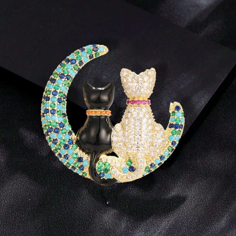 High Quality Popular Cute Moon Cat Brooch Women Animal Corsage Pin Suit Scarf Accessories