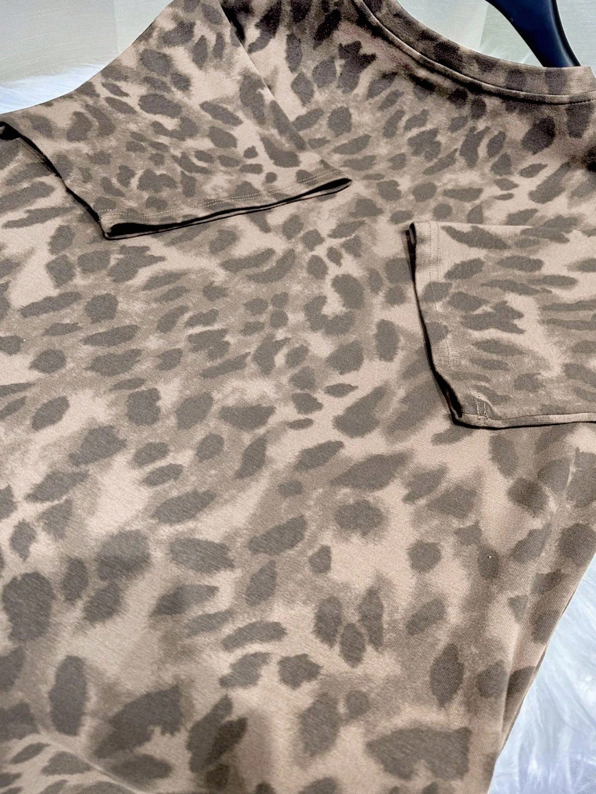 INAWLY Women's Casual Leopard Print Short Sleeve T-Shirt, Summer