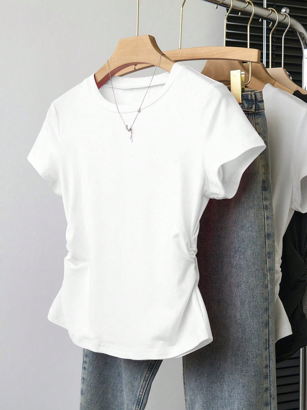 INAWLY Women's Solid Color Round Neck Short Sleeve T-Shirt Top, Fashionable For Summer
