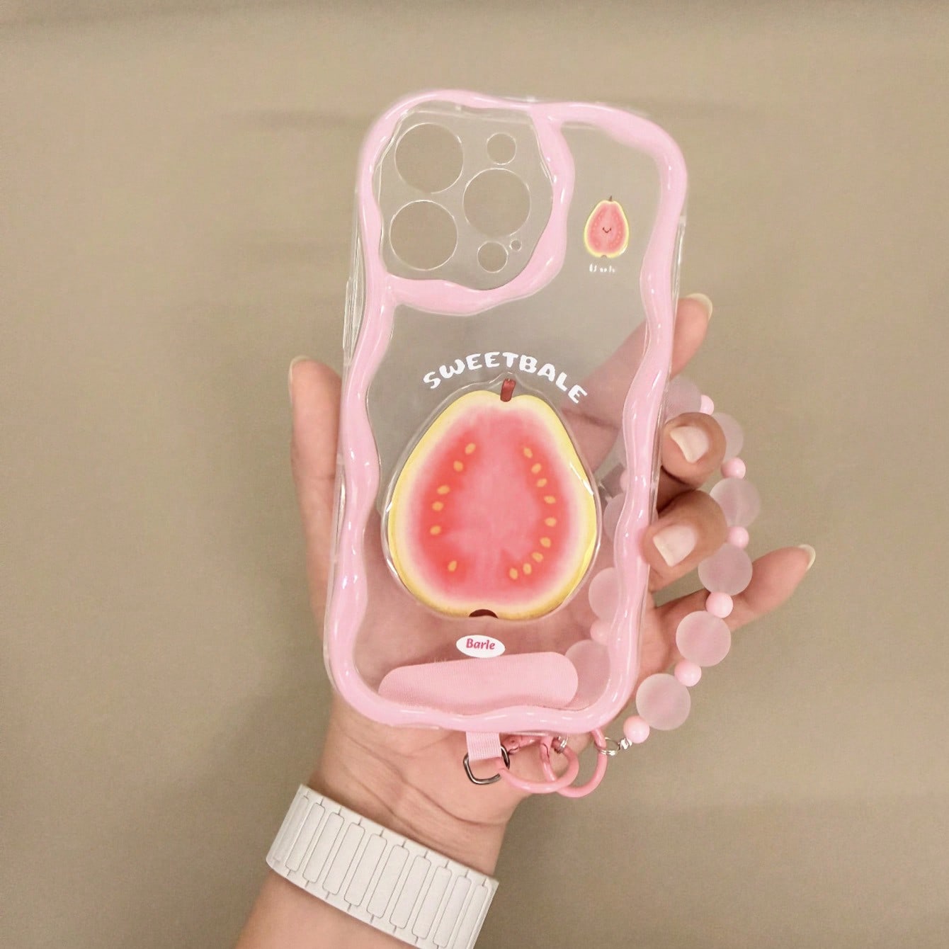 Ins Dopamine Pink Glossy Painted Phone Case With Lens Letter Decoration + Colorful Beaded Chain, Compatible With Apple 16/15/14/13/12/11 Pro Max/17/17 Pro/17 Pro Max