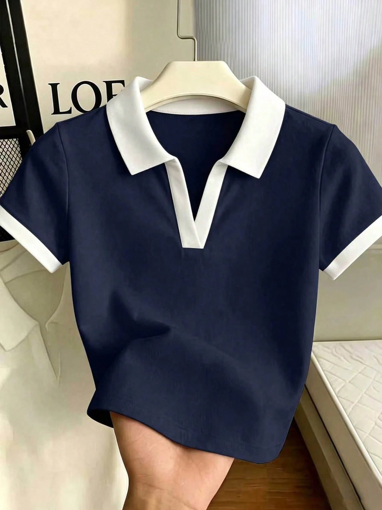 IslaSuriya Women's Solid Color Polo Collar Fitted Short Sleeve T-Shirt