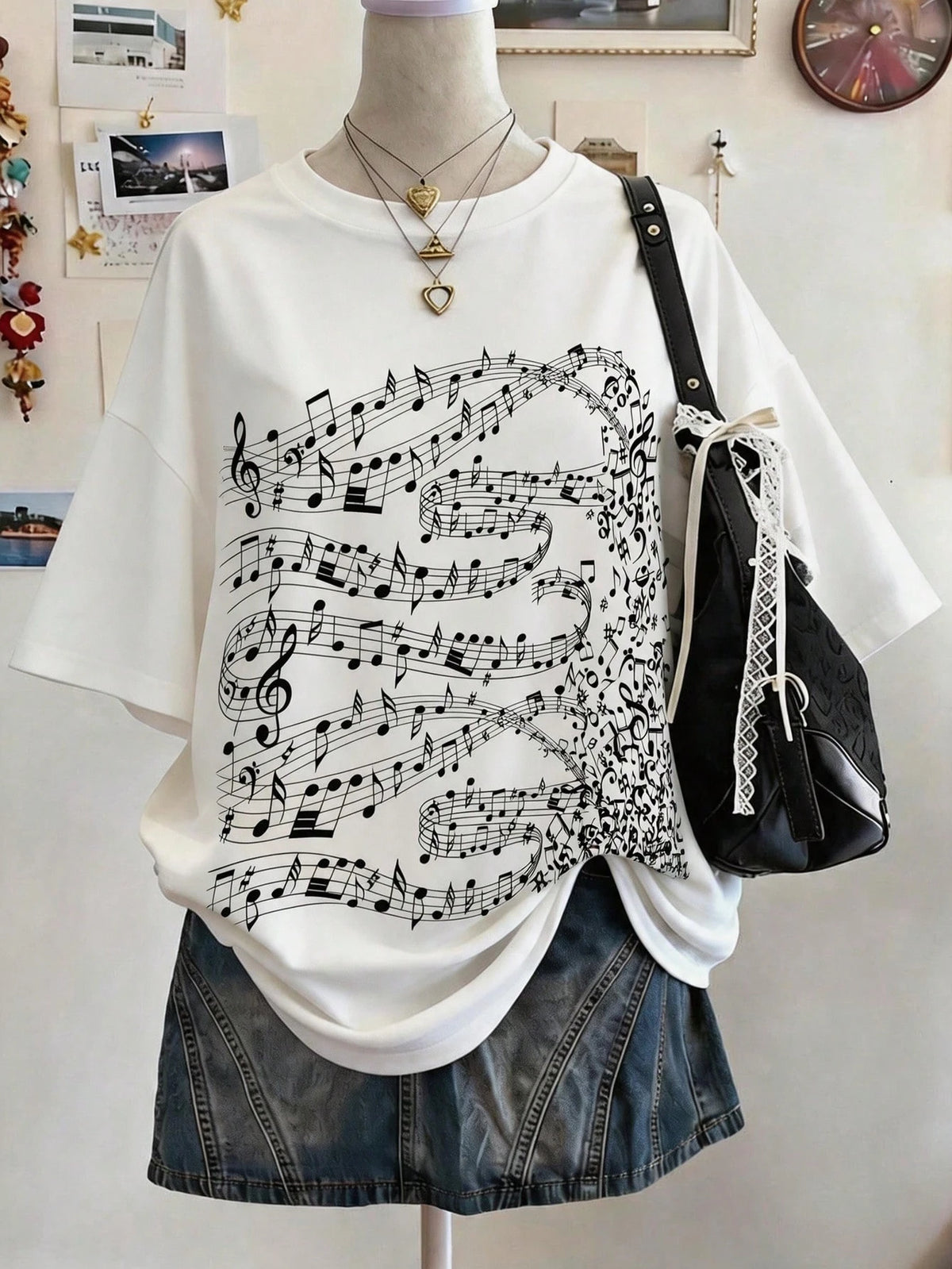 Lalippa Music Note Pattern Digital Print Fashionable Minimalist Oversized Mid-Length Round Neck Drop Shoulder Women T-Shirt, Gift For Friends