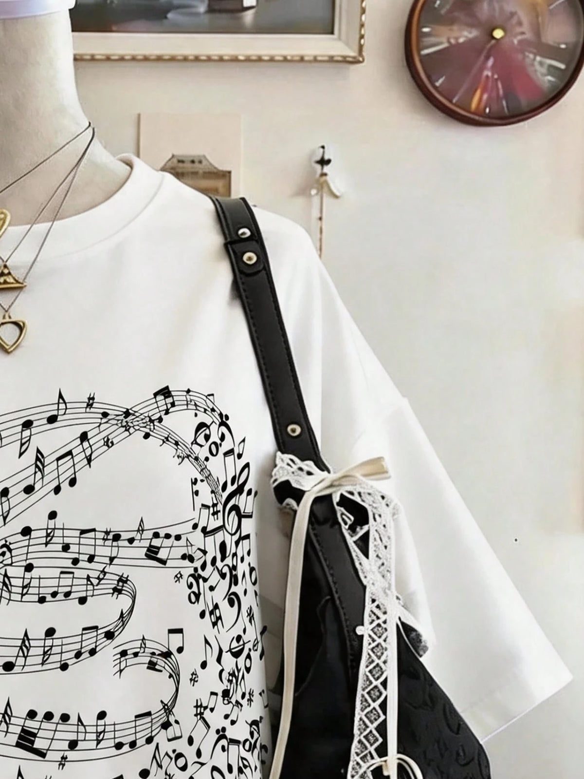 Lalippa Music Note Pattern Digital Print Fashionable Minimalist Oversized Mid-Length Round Neck Drop Shoulder Women T-Shirt, Gift For Friends