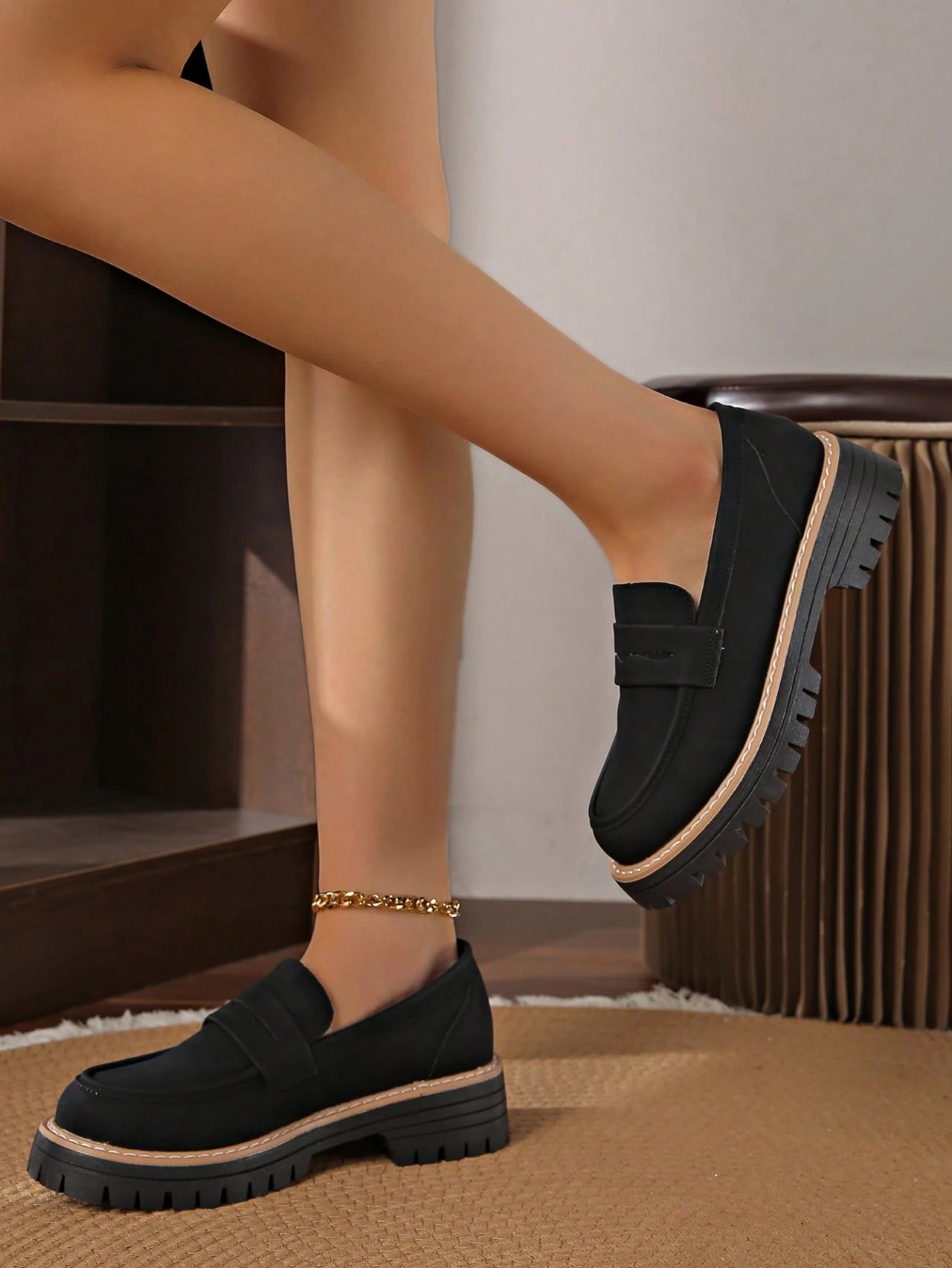 Latest Style Women's Ankle Boots, Casual Style, Non-Slip And Wear-Resistant Sole, Suitable For Everyday Wear, Slip-On Design, Versatile Style.