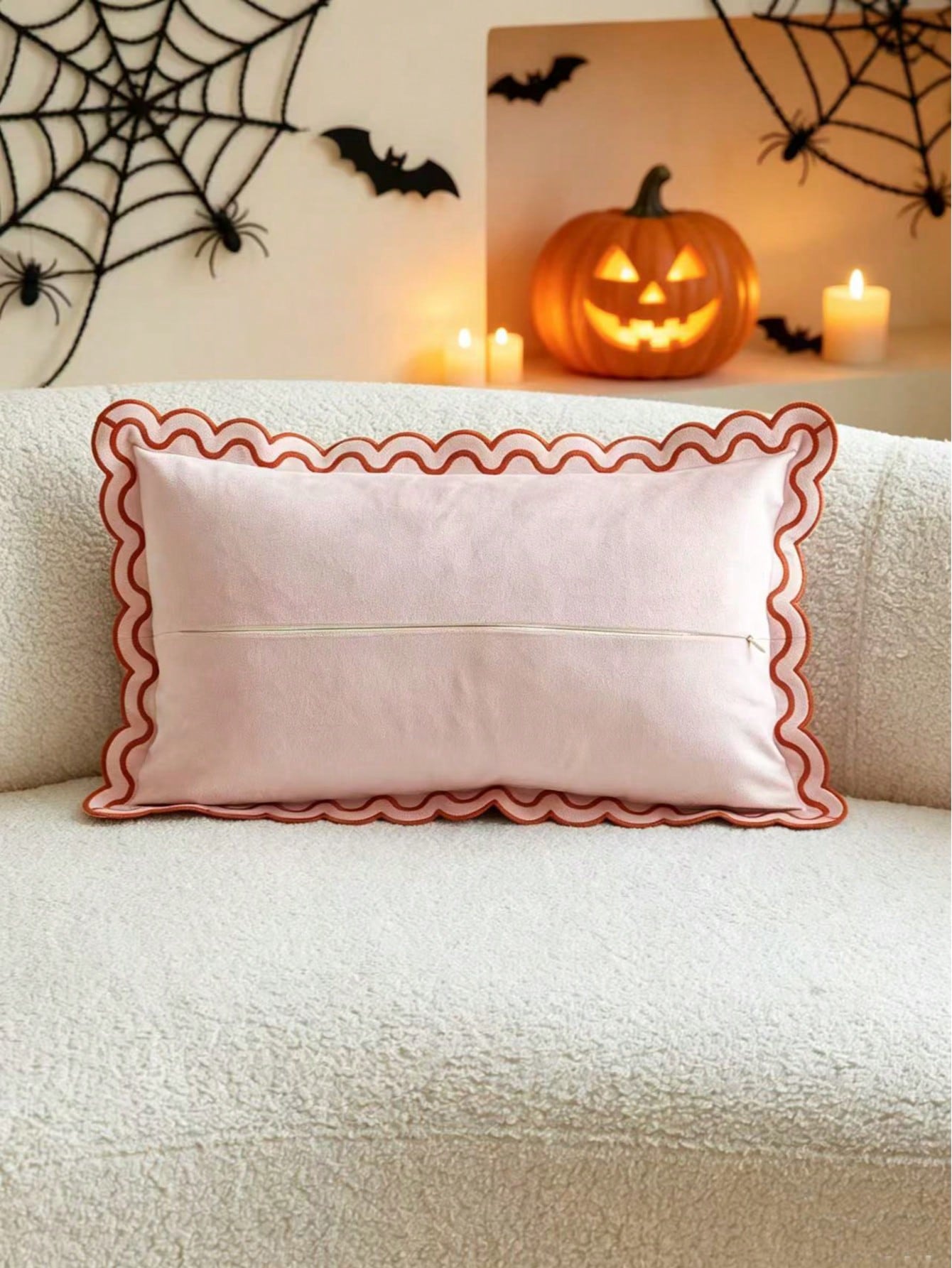 LCUHPCL 1pc Halloween Ruffle Candy Letter 3D Towel Embroidery Spooky Season Pillow Case, Suitable For Bedroom, Living Room, Sofa, Daily Party And Other Environments