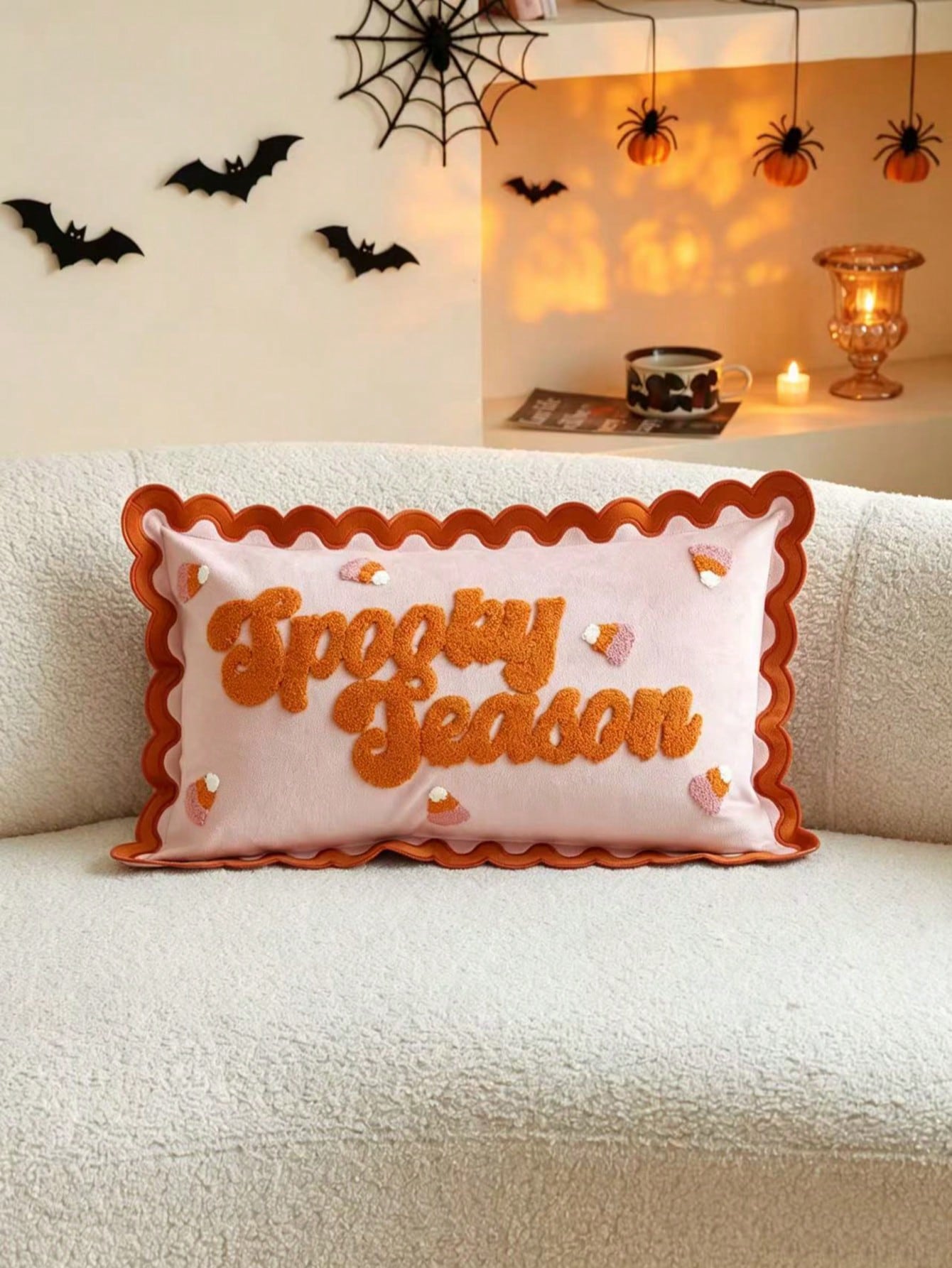 LCUHPCL 1pc Halloween Ruffle Candy Letter 3D Towel Embroidery Spooky Season Pillow Case, Suitable For Bedroom, Living Room, Sofa, Daily Party And Other Environments