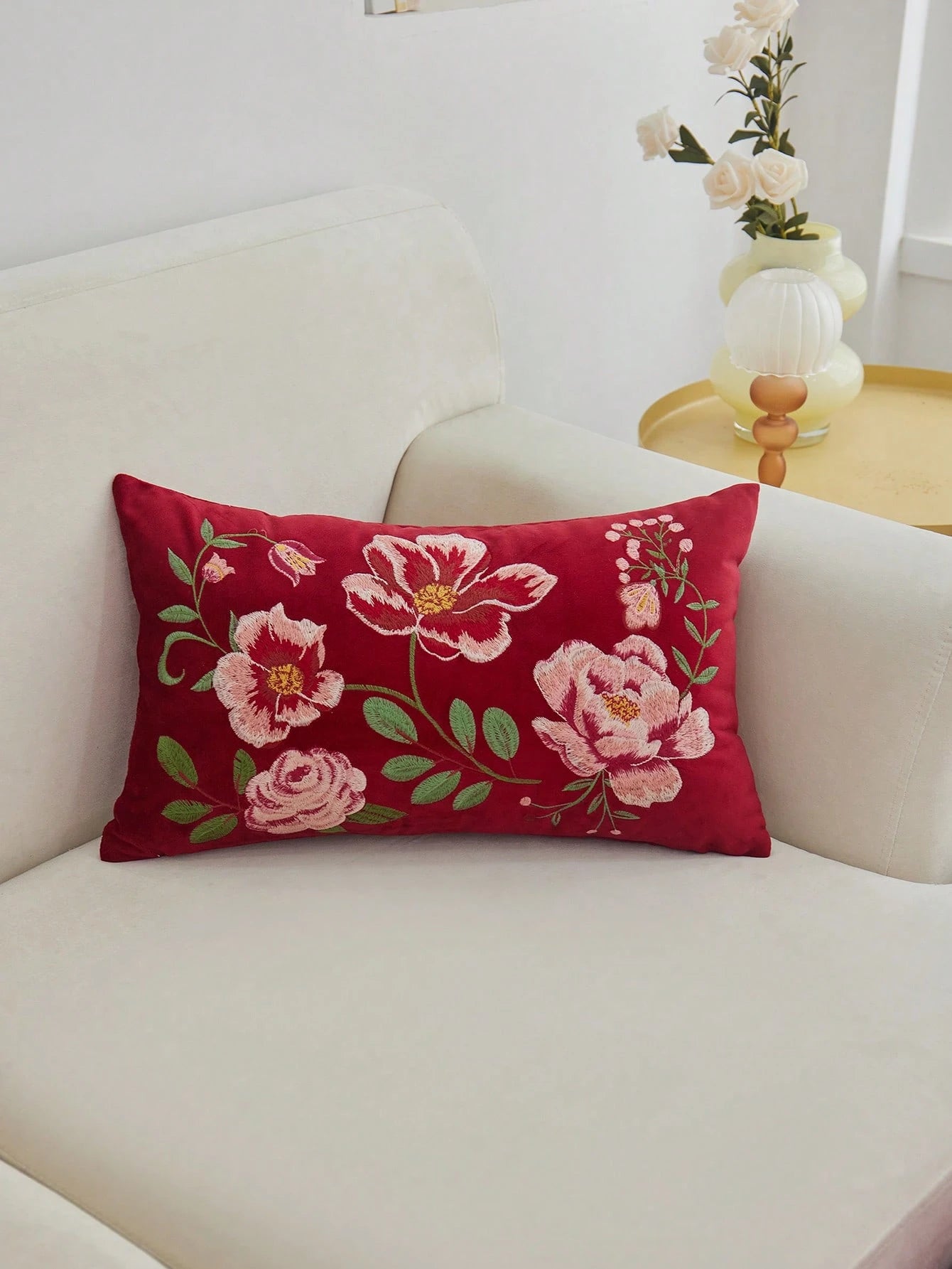 LCUHPCL 1pc Red Floral Embroidered Velvet Throw Pillow Cover, Home Decor Suitable For Living Room, Bedroom, Party, Car, Sofa And Various Environments, All Season