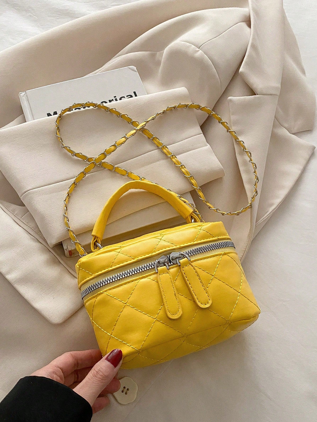 Lightweight Mini Bag, Chain Bag, Quilted Bag, Handbag, Bucket Bag, Suitable For Girls, College Students And Office Ladies, Perfect For Office, University, Work, Commuting, Outdoor Activities, Travel A