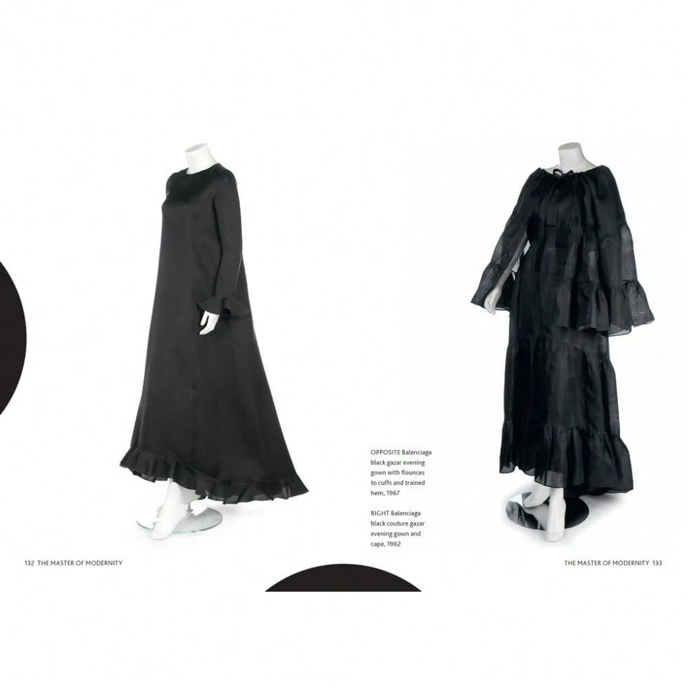 Little Book Of Balenciaga: The Story Of The Iconic Fashion House (Little Books Of Fashion)