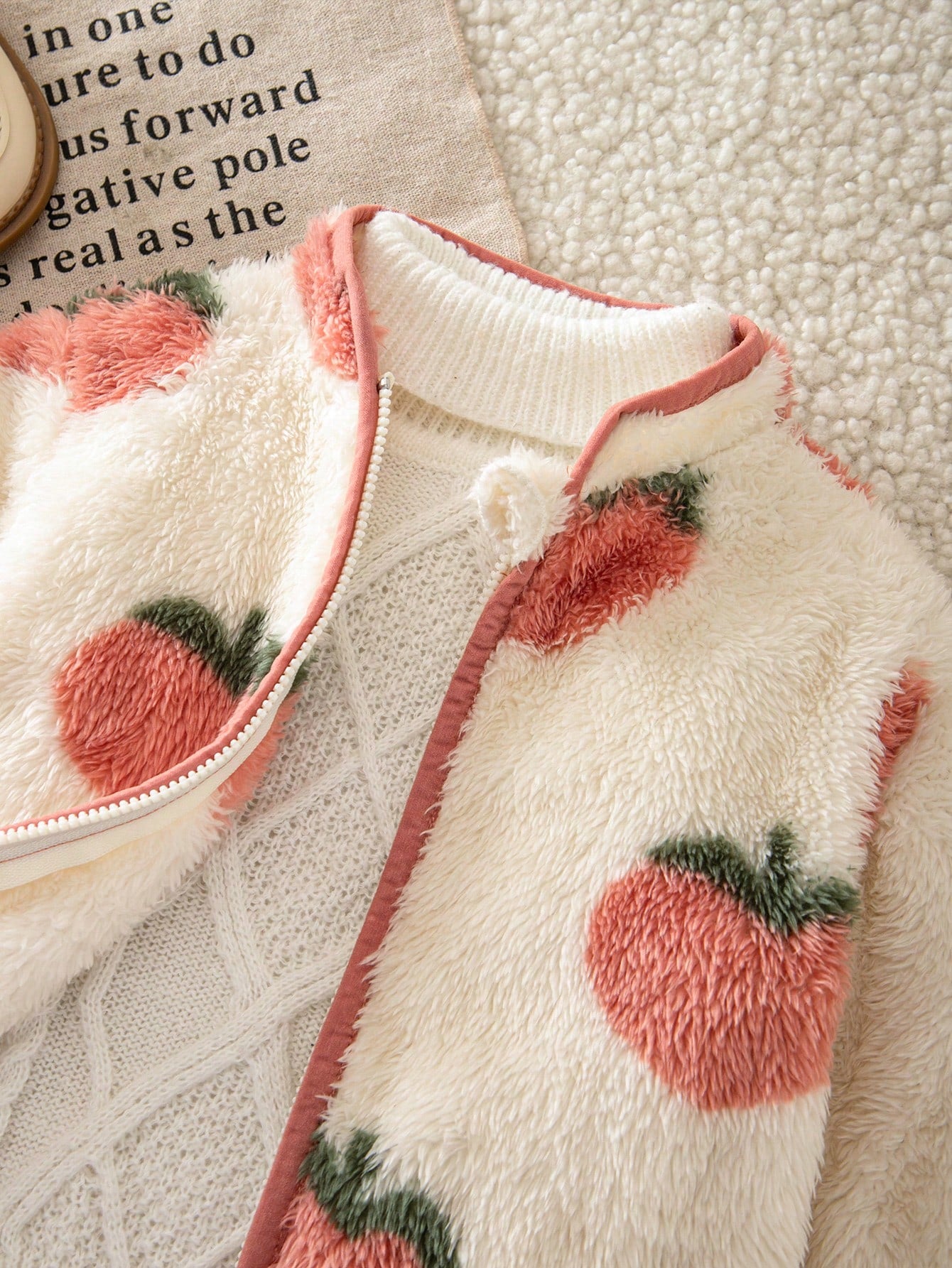 LMoss Kids Baby Girl Cute Peach Pattern Casual Long Sleeve Fleece Jacket, Autumn/Winter Stand Collar Versatile Style, White Base Cute Pattern Top
