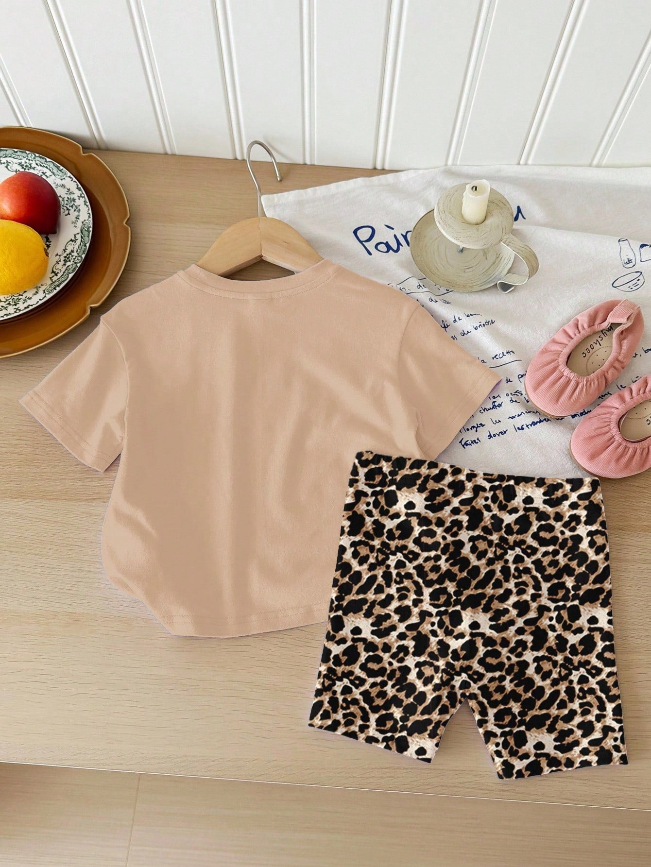 LMoss Kids Vintage Leopard Bow, Baby Girl Casual Minimalist Round Neck Short Sleeve T-Shirt And Tight Shorts Set, Suitable For Spring/Summer