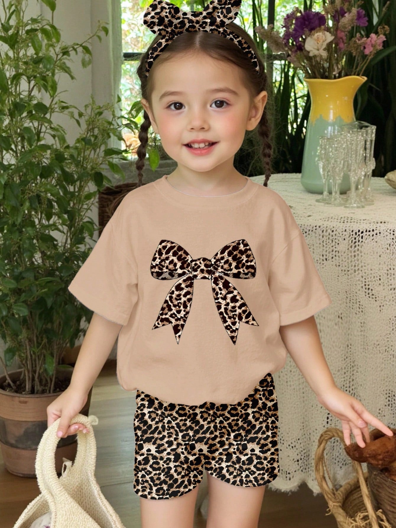LMoss Kids Vintage Leopard Bow, Baby Girl Casual Minimalist Round Neck Short Sleeve T-Shirt And Tight Shorts Set, Suitable For Spring/Summer