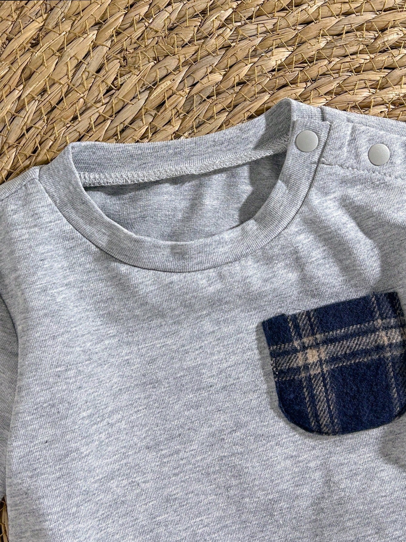 Loomiva Newborn Baby Boy Girl 2 Pieces Set Contrast Pocket Round Neck Top And Plaid Elastic Pants,Navy Blue,Autumn,Casual,Family Matching Hospital Outfit