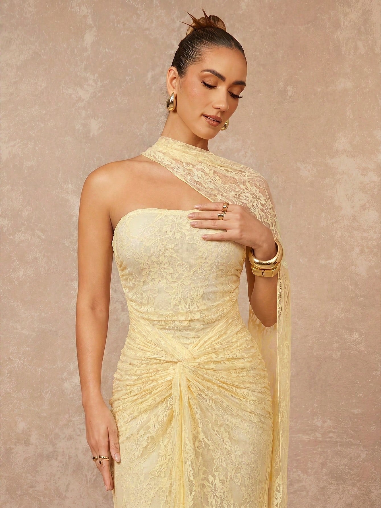 Lumalex Women's Pale Yellow Lace Elegant Summer Dinner Dress,Halterneck Ruched Bust Bodycon Formal Gown For Wedding Guest,Banquet,Party & Birthday