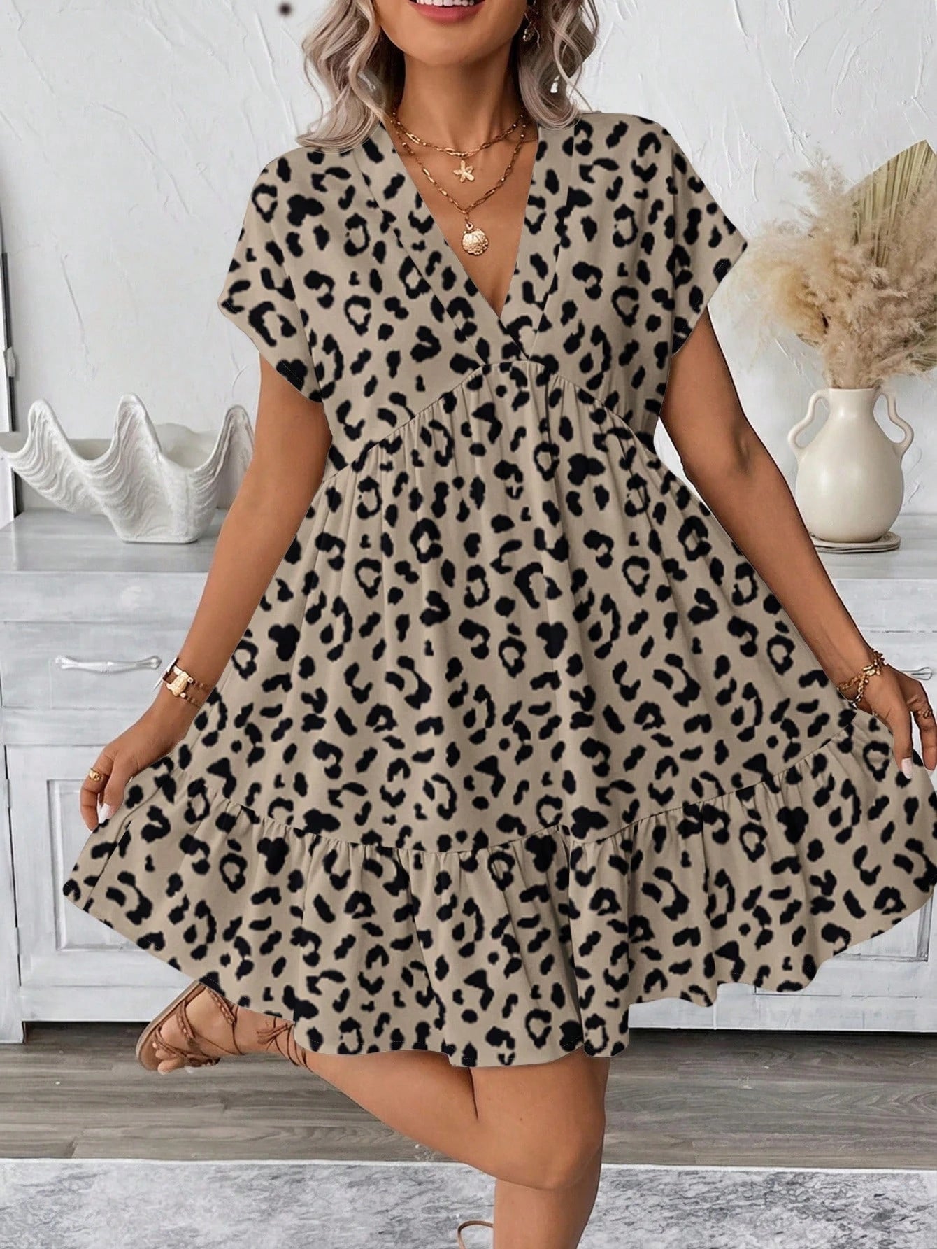 LUNE Vintage Leopard Print V-Neck Women's Short Dress