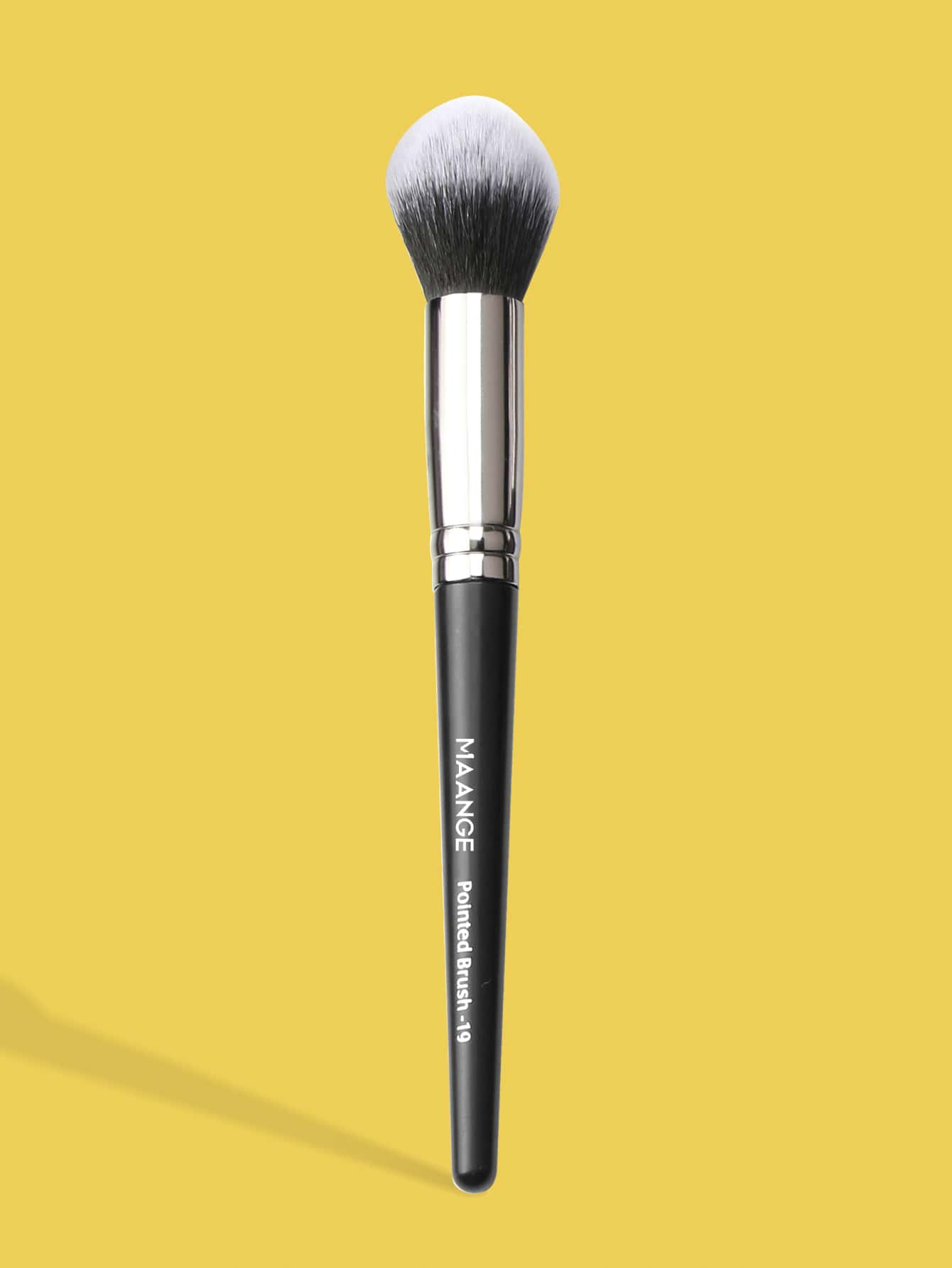 MAANGE 1pc Soft Fiber Blush Brush, Portable And Travel-Friendly, Can Be Used As Foundation, Concealer, Blush, Contour, Bronzer, And Powder Brush,Giveaways
