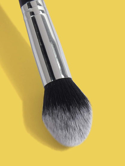 MAANGE 1pc Soft Fiber Blush Brush, Portable And Travel-Friendly, Can Be Used As Foundation, Concealer, Blush, Contour, Bronzer, And Powder Brush,Giveaways