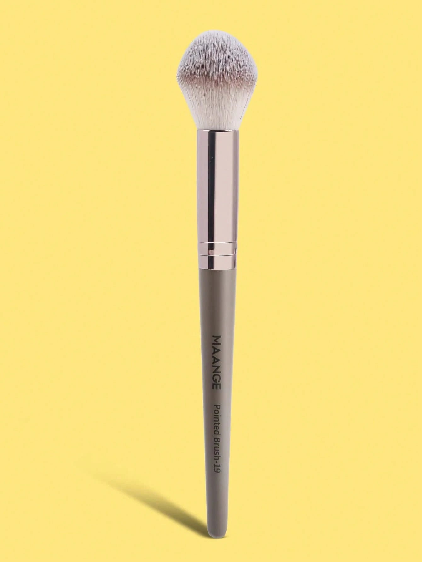 MAANGE 1pc Soft Fiber Blush Brush, Portable And Travel-Friendly, Can Be Used As Foundation, Concealer, Blush, Contour, Bronzer, And Powder Brush,Giveaways