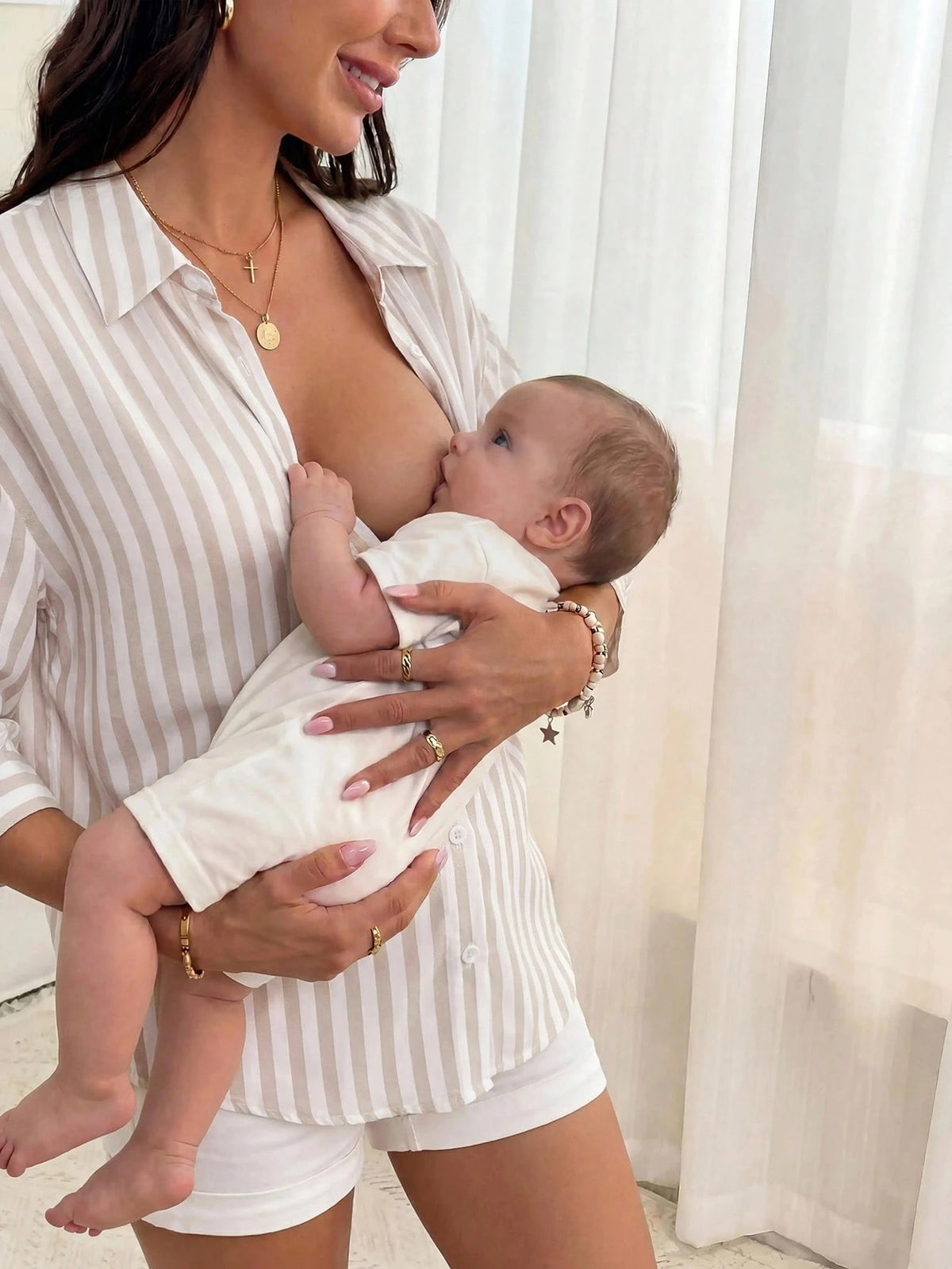 Maternity Outdoor Lightweight Button-Up Nursing Shirt
