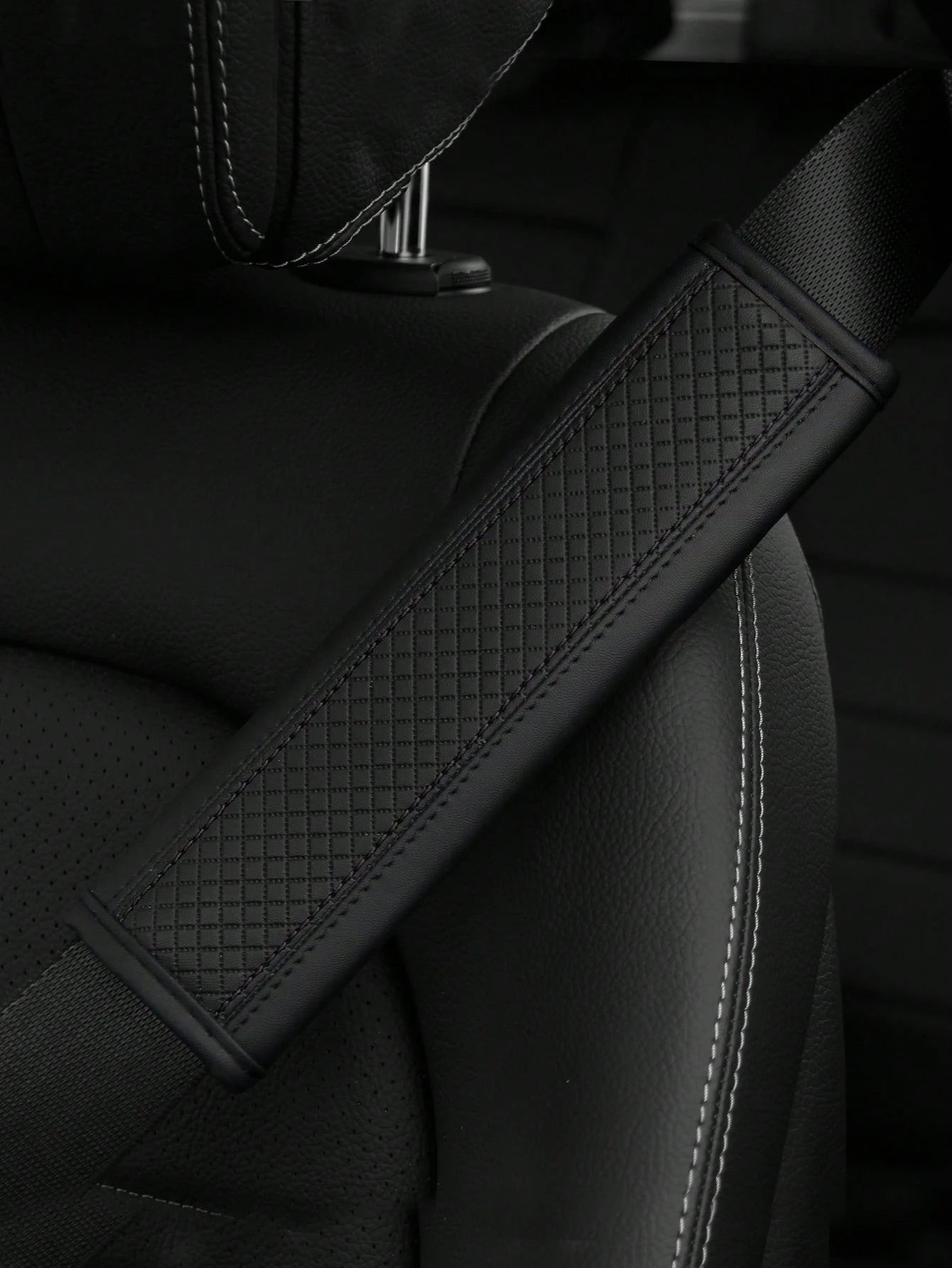 MEIKAXIU 1PC PU Leather Embossed Car Seat Belt Cover Protector, Universal Car Interior Decorative Accessories, All Season,Car Accessories