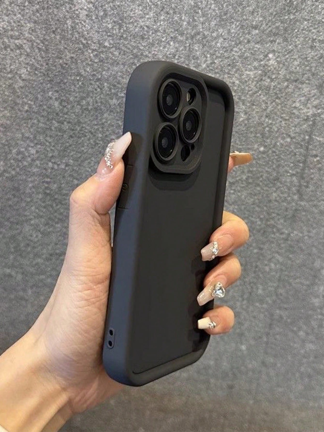 Minimalist Solid Black Shockproof Thick Phone Case Suitable For IPhone 17 Pro Max/17 Pro/17 Air/17/16 Pro Max/16/16 Pro/16 Plus/16E/15/15 Plus/15 Pro/15 Pro Max/11/12/13/14 Pro Max/XS/XR/11 Pro/11 Pro