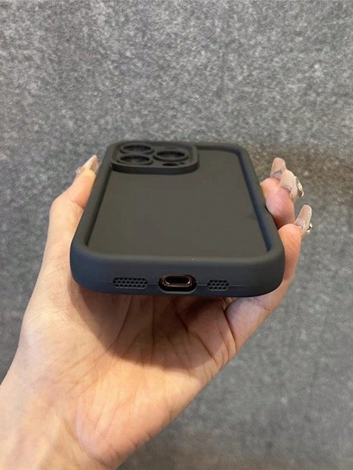 Minimalist Solid Black Shockproof Thick Phone Case Suitable For IPhone 17 Pro Max/17 Pro/17 Air/17/16 Pro Max/16/16 Pro/16 Plus/16E/15/15 Plus/15 Pro/15 Pro Max/11/12/13/14 Pro Max/XS/XR/11 Pro/11 Pro