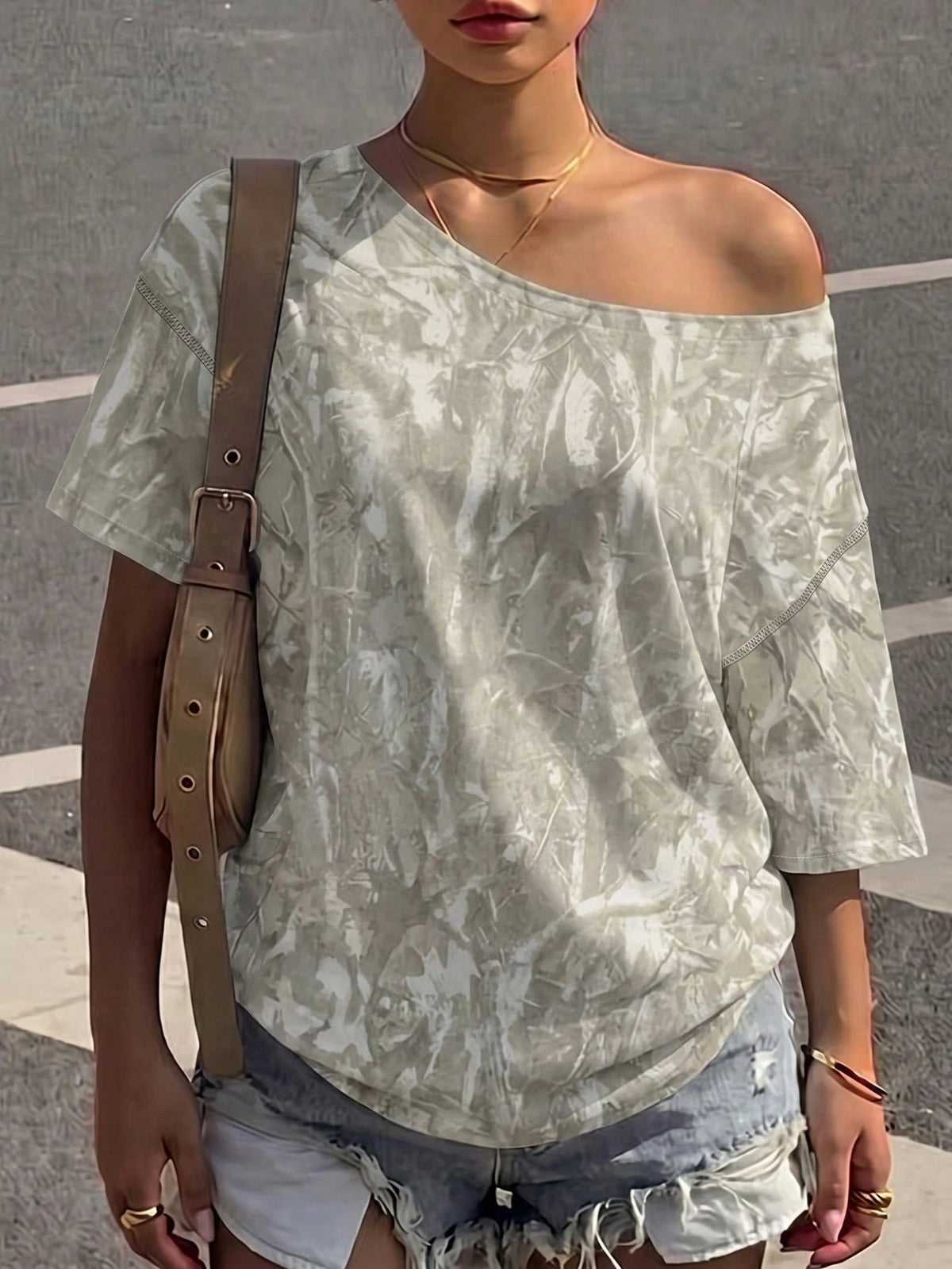 Muchica Casual Minimalist Street Style Faux Washed Effect Branch Camouflage All-Over Print One-Shoulder Drop Shoulder Short Sleeve Loose Fit Women's T-Shirt Suitable For Spring And Summer