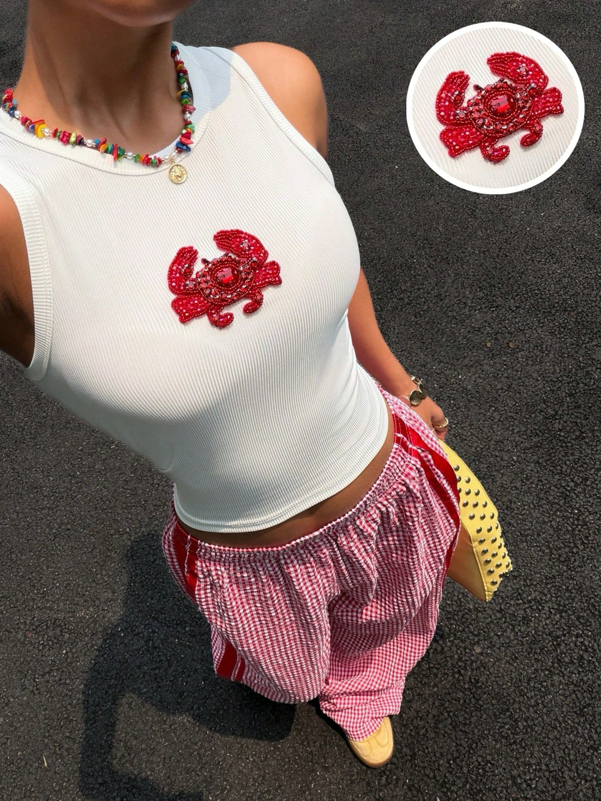 Muchica White And Red Beaded Crab Sequin Applique Tank Top For Women Summer Streetwear Tropical City Break Ribbed Sleeveless Crop Top Casual Vacation