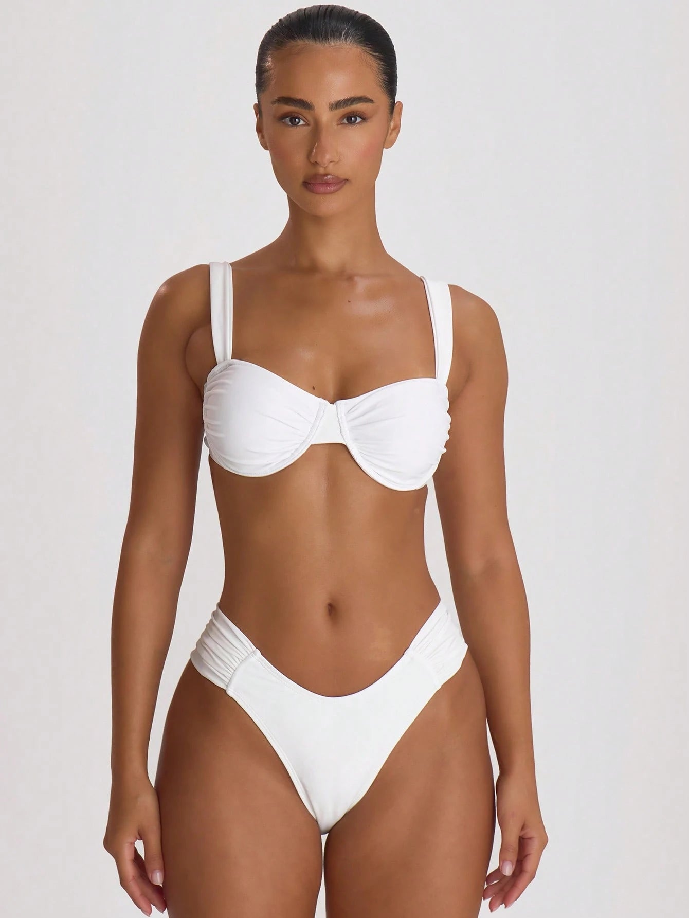 Musera Resort Underwire Thick Shoulder Ruched Cup Bikini Top Swim Vacation Holiday Summer Travel Beachwear Basics Solid Colour Swimwear Resort Core
